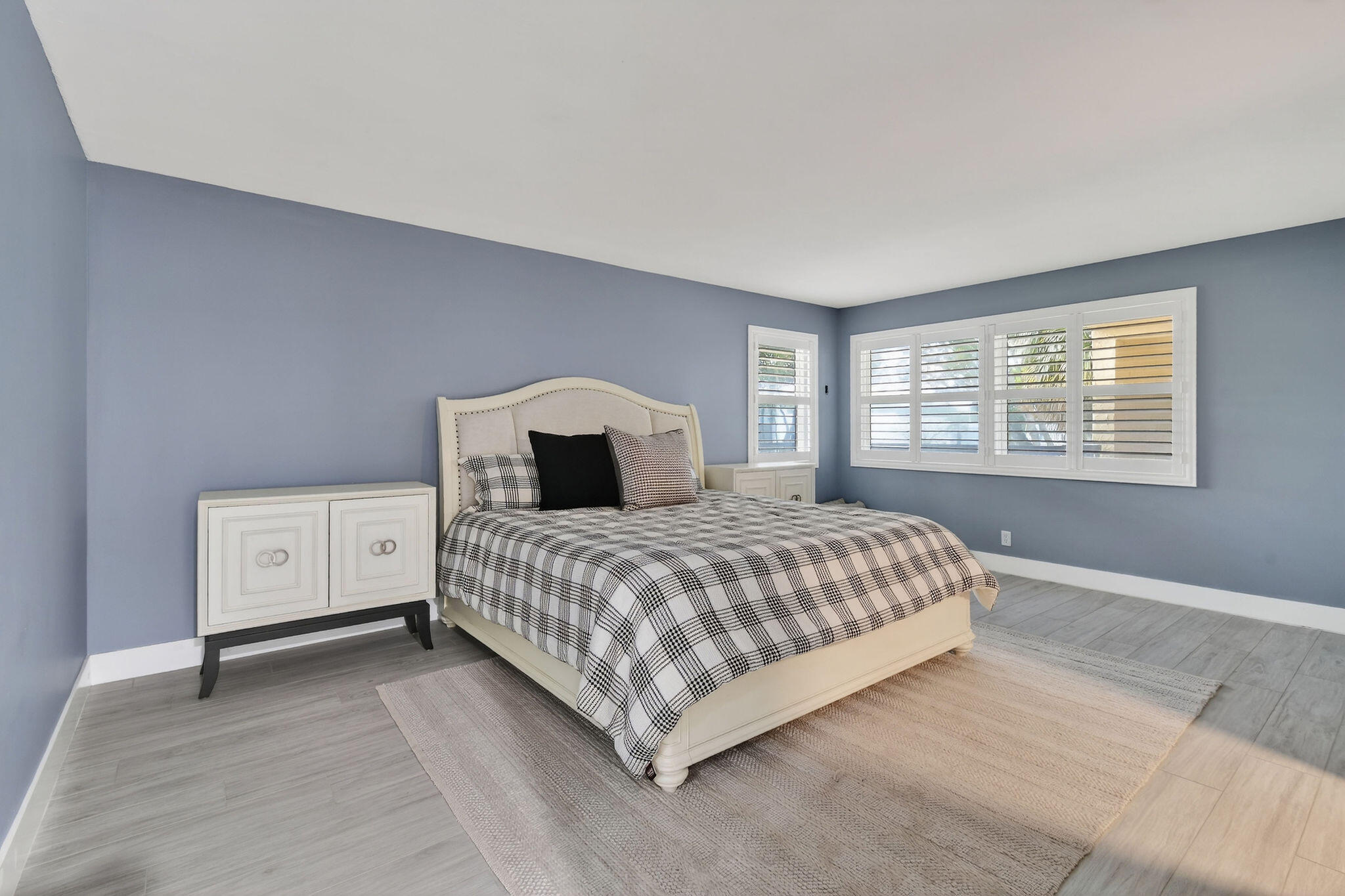 372 Golfview Road 201