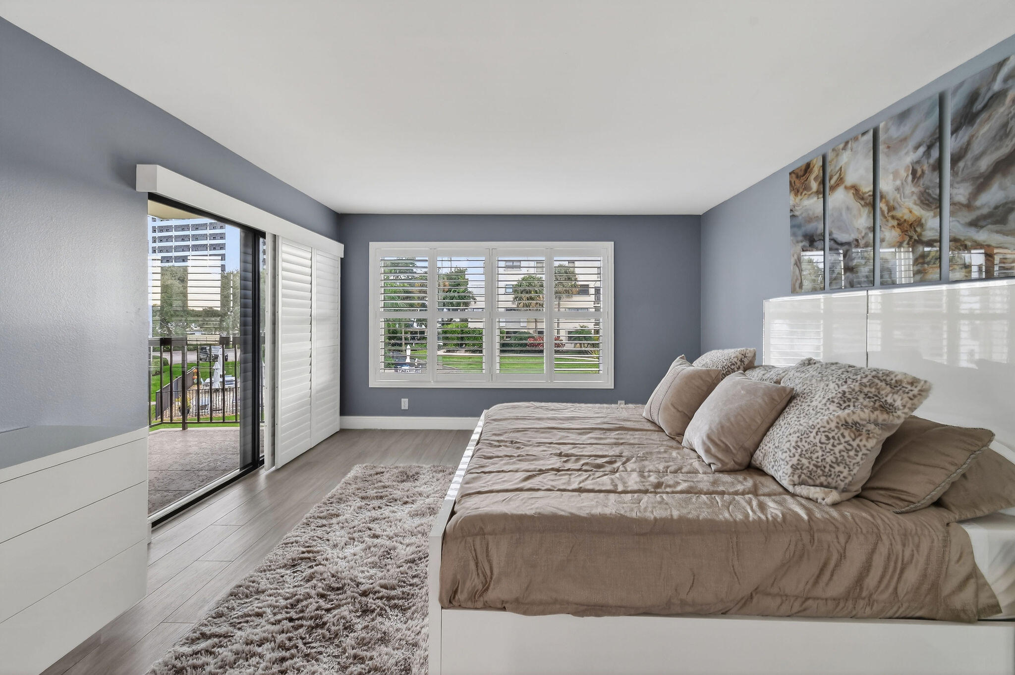 372 Golfview Road 201