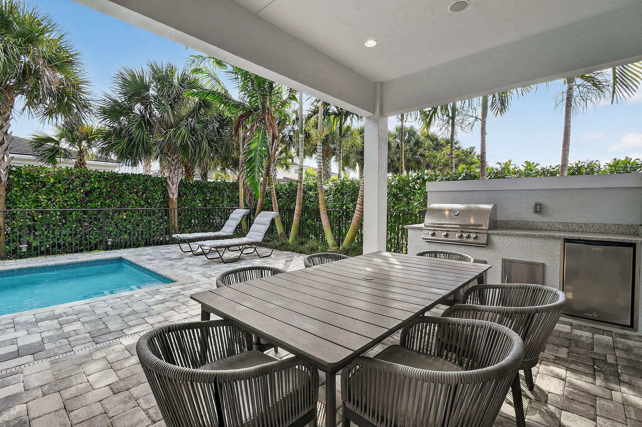 13509 Artisan Circle