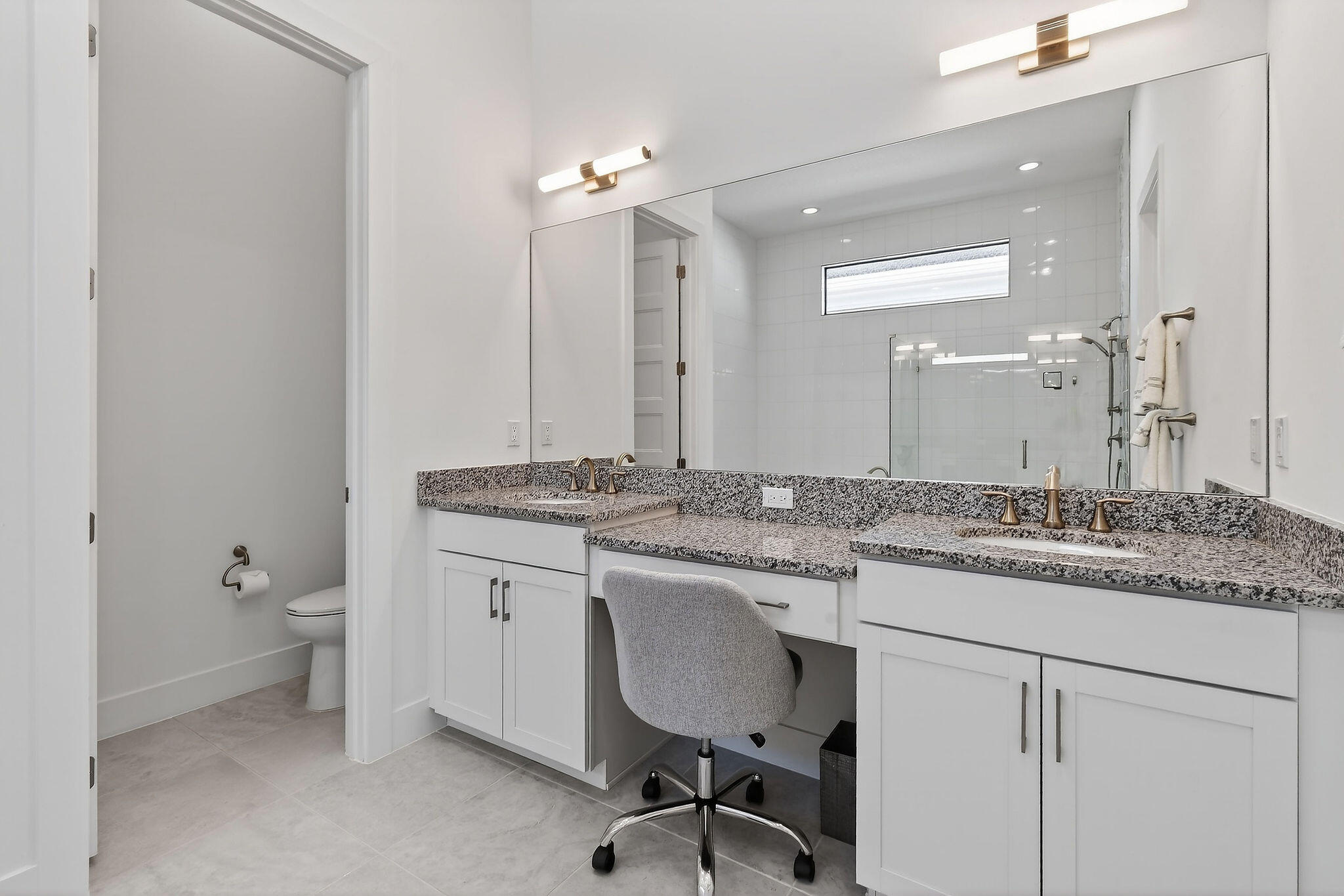 13509 Artisan Circle