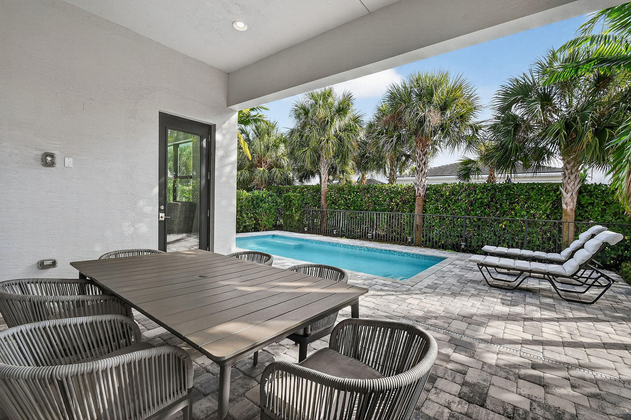 13509 Artisan Circle