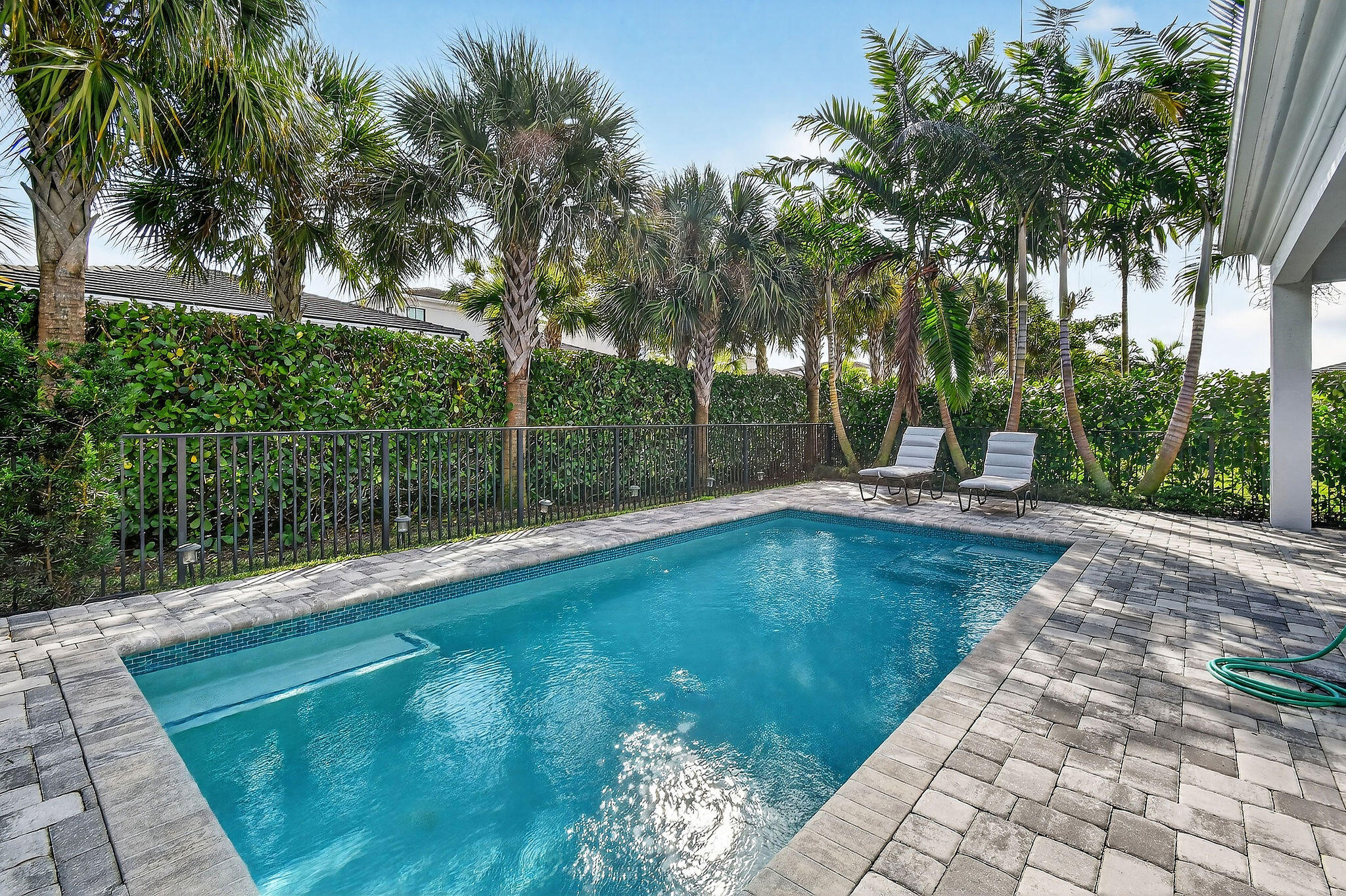 13509 Artisan Circle