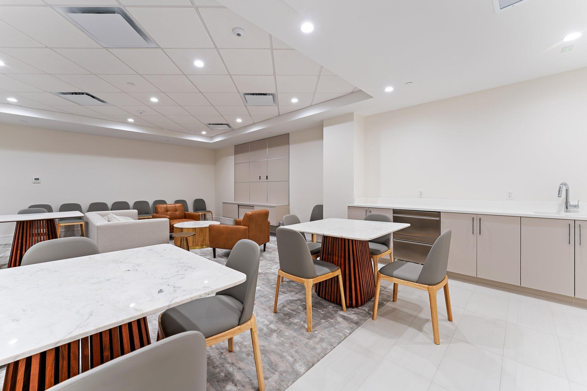 1 S Coastal Way 0205