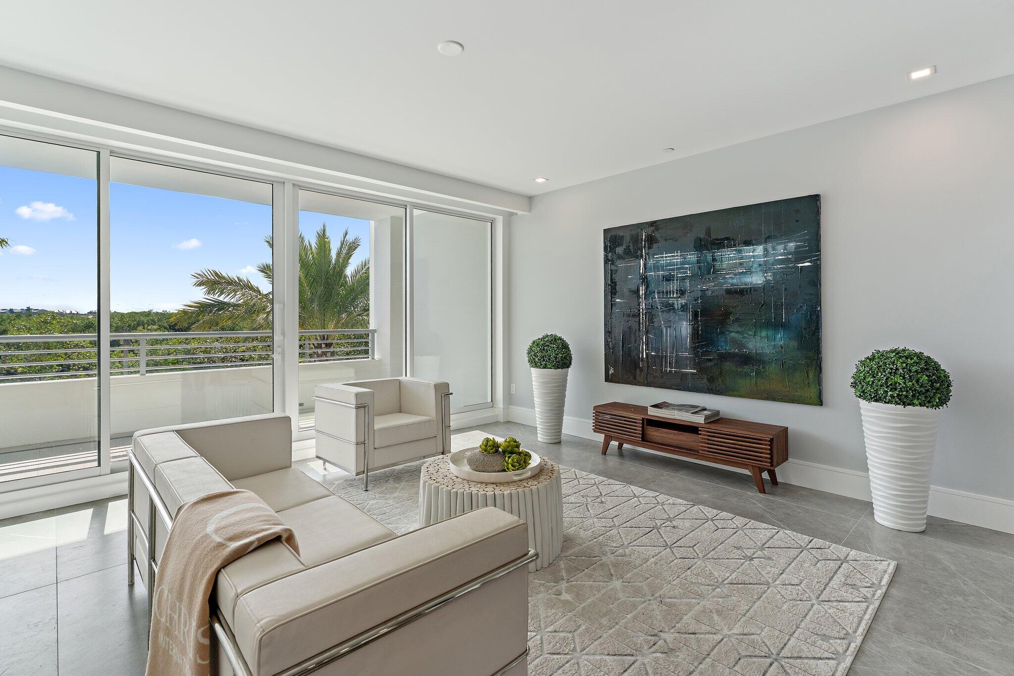 1 S Coastal Way 0205