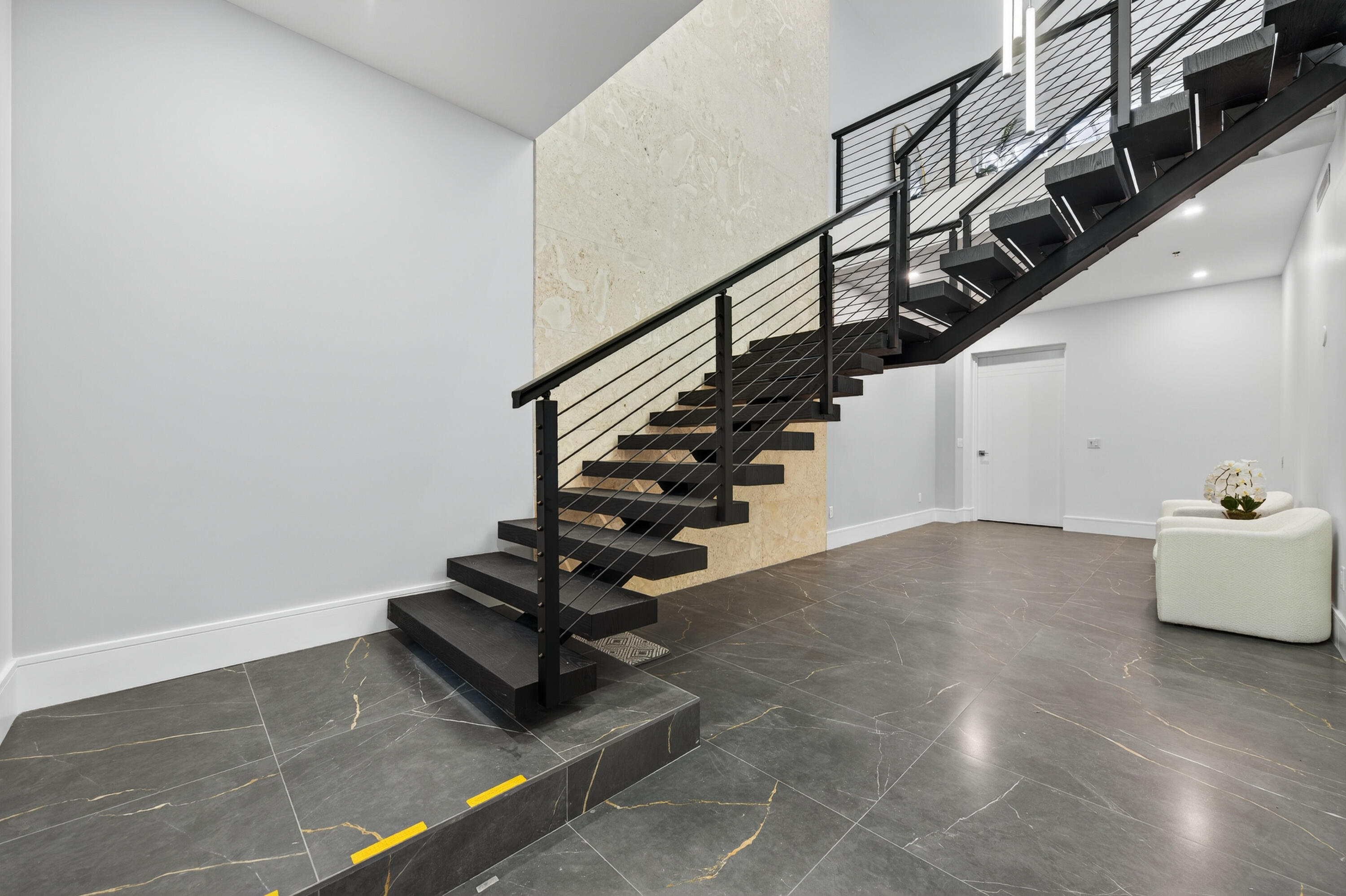 1 S Coastal Way 0205