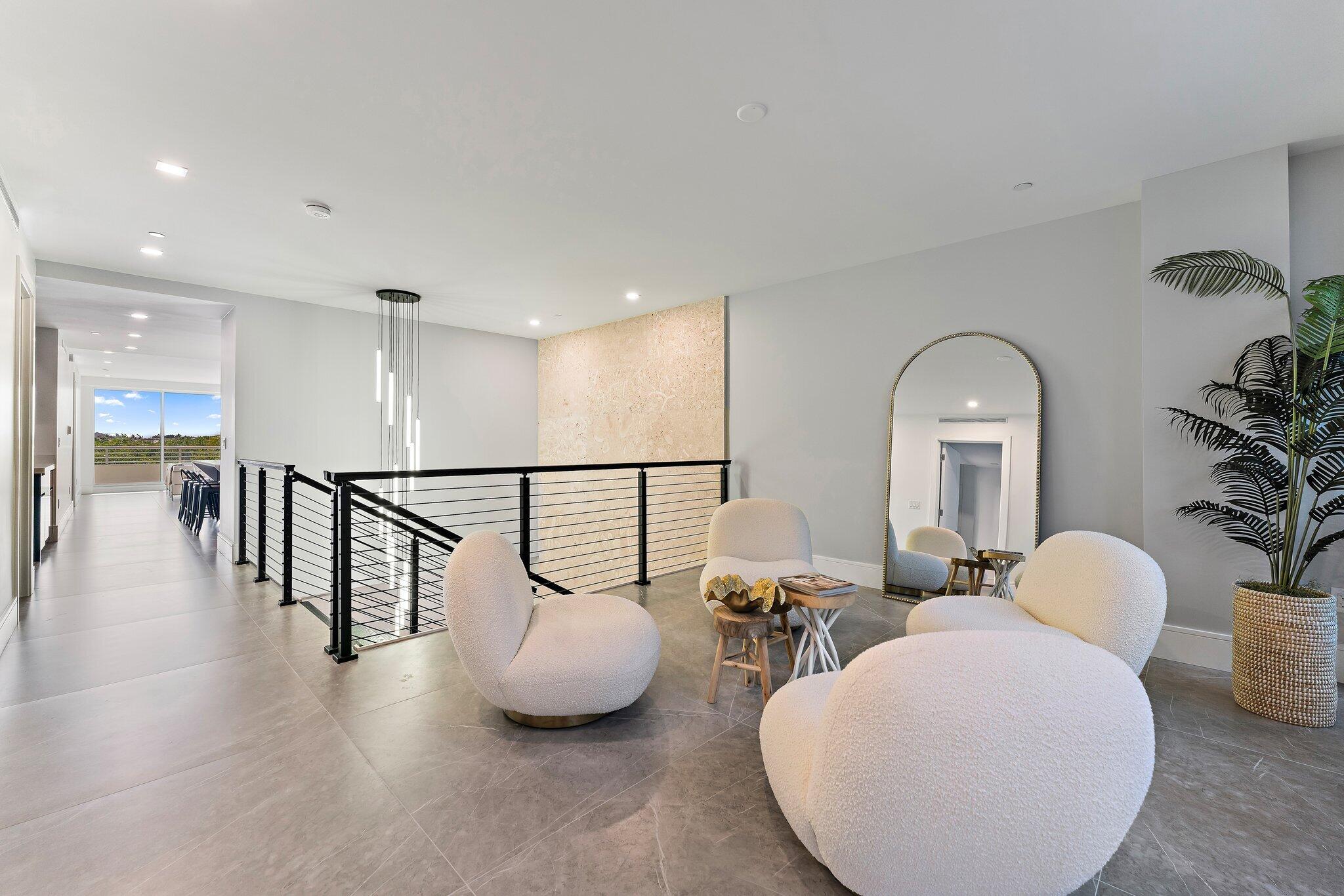 1 S Coastal Way 0205