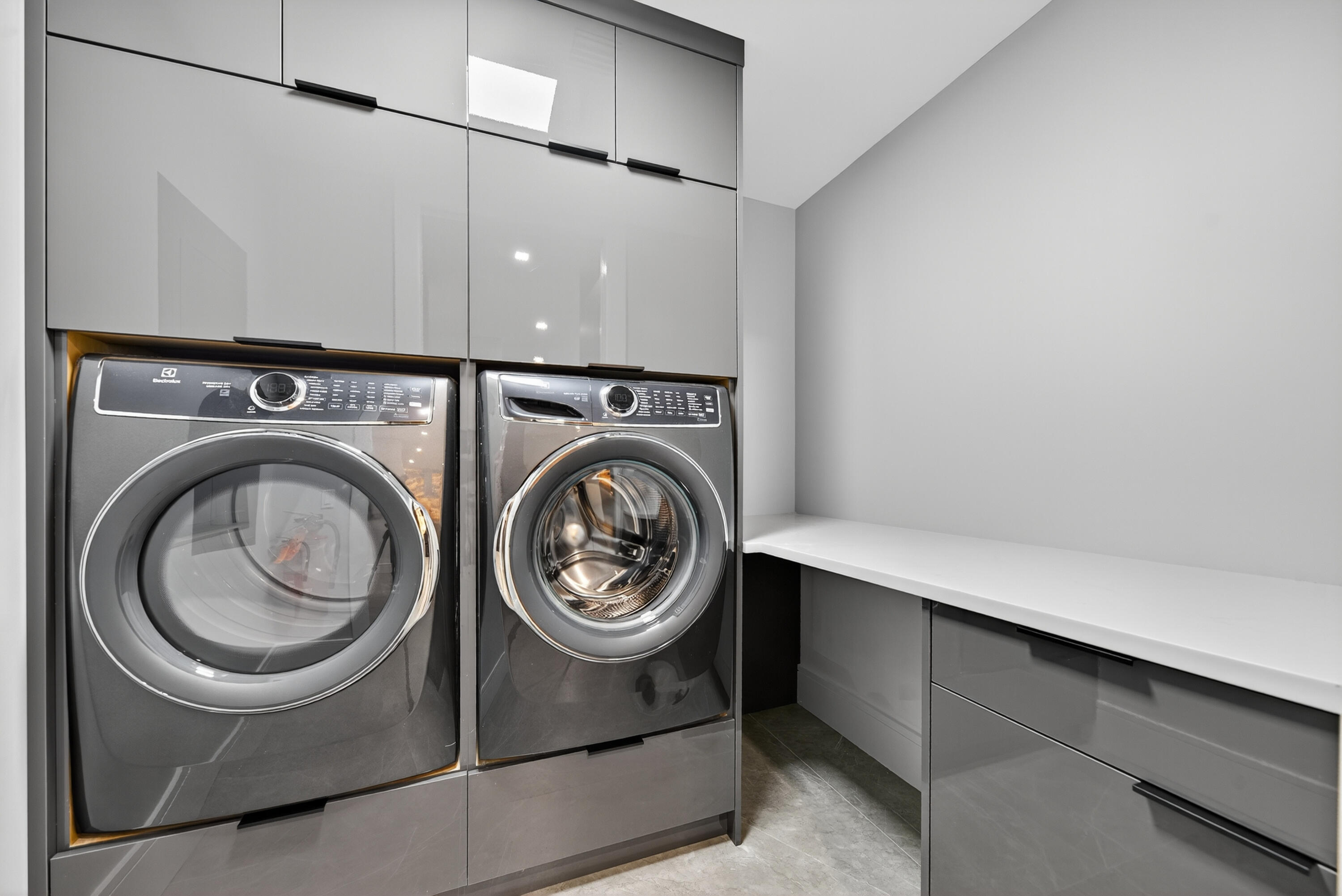 1 S Coastal Way 0205