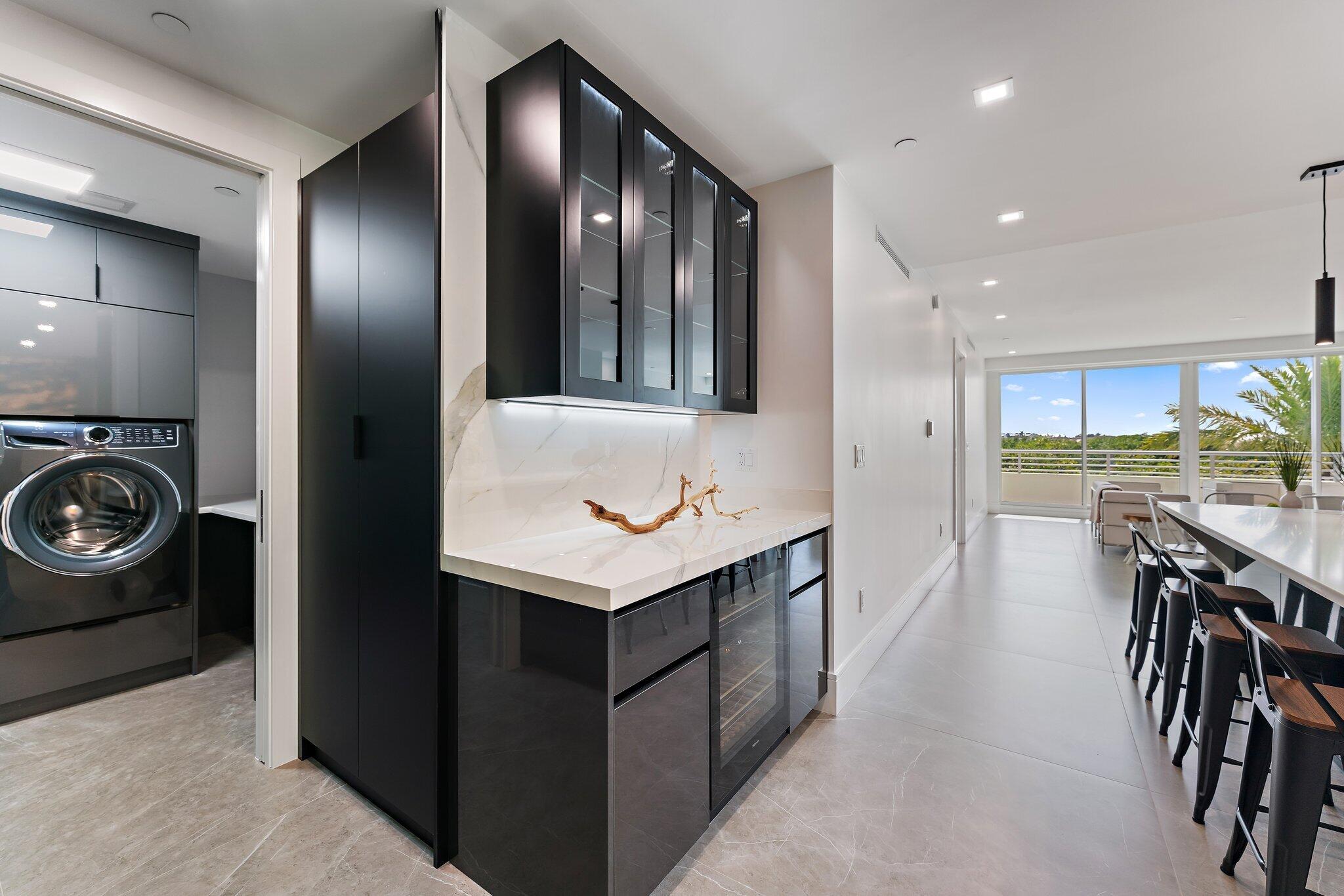 1 S Coastal Way 0205