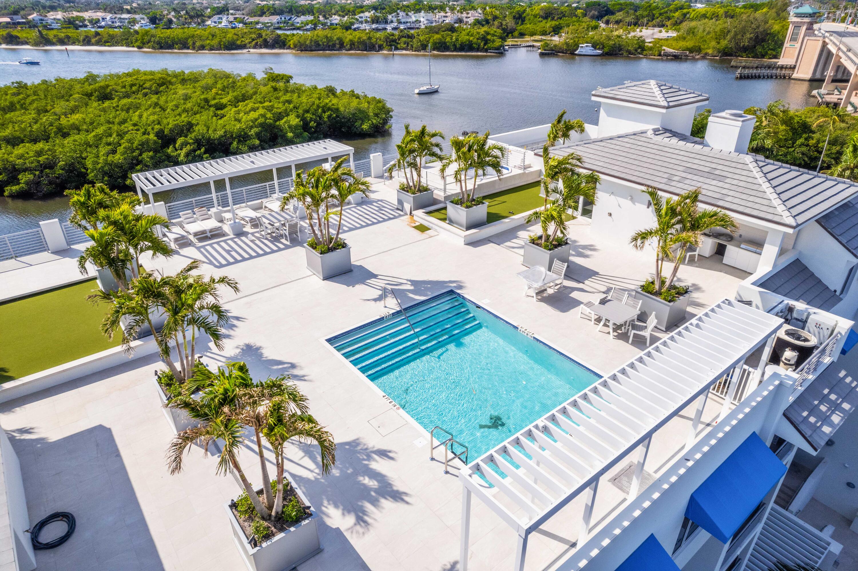 1 S Coastal Way 0205