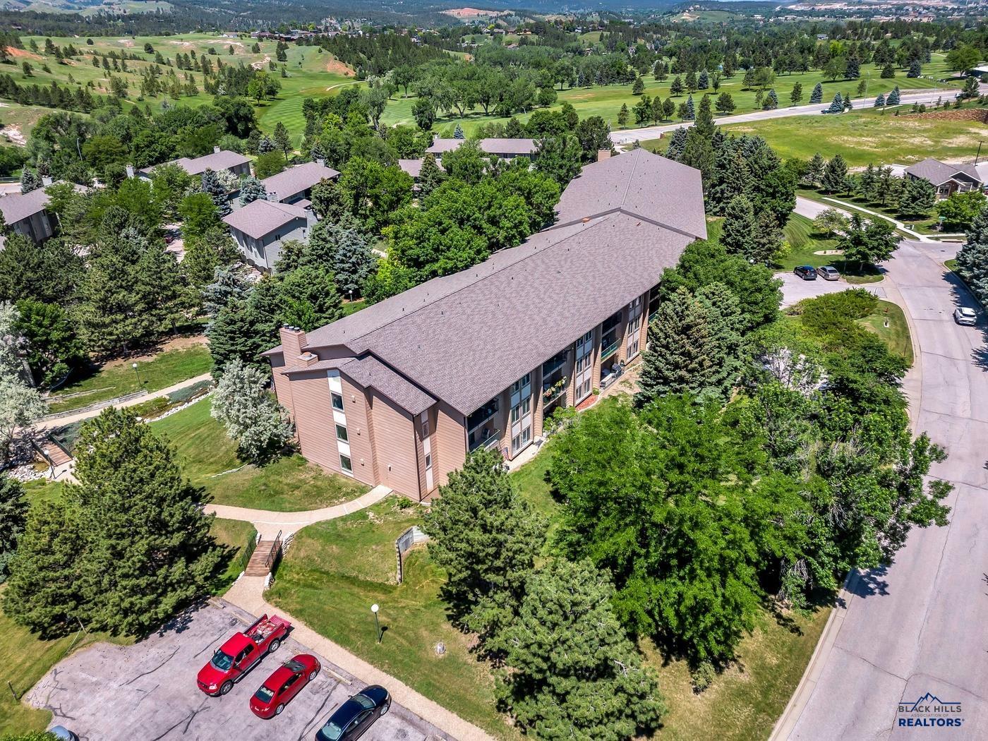 3953 FAIRWAY HILLS DR