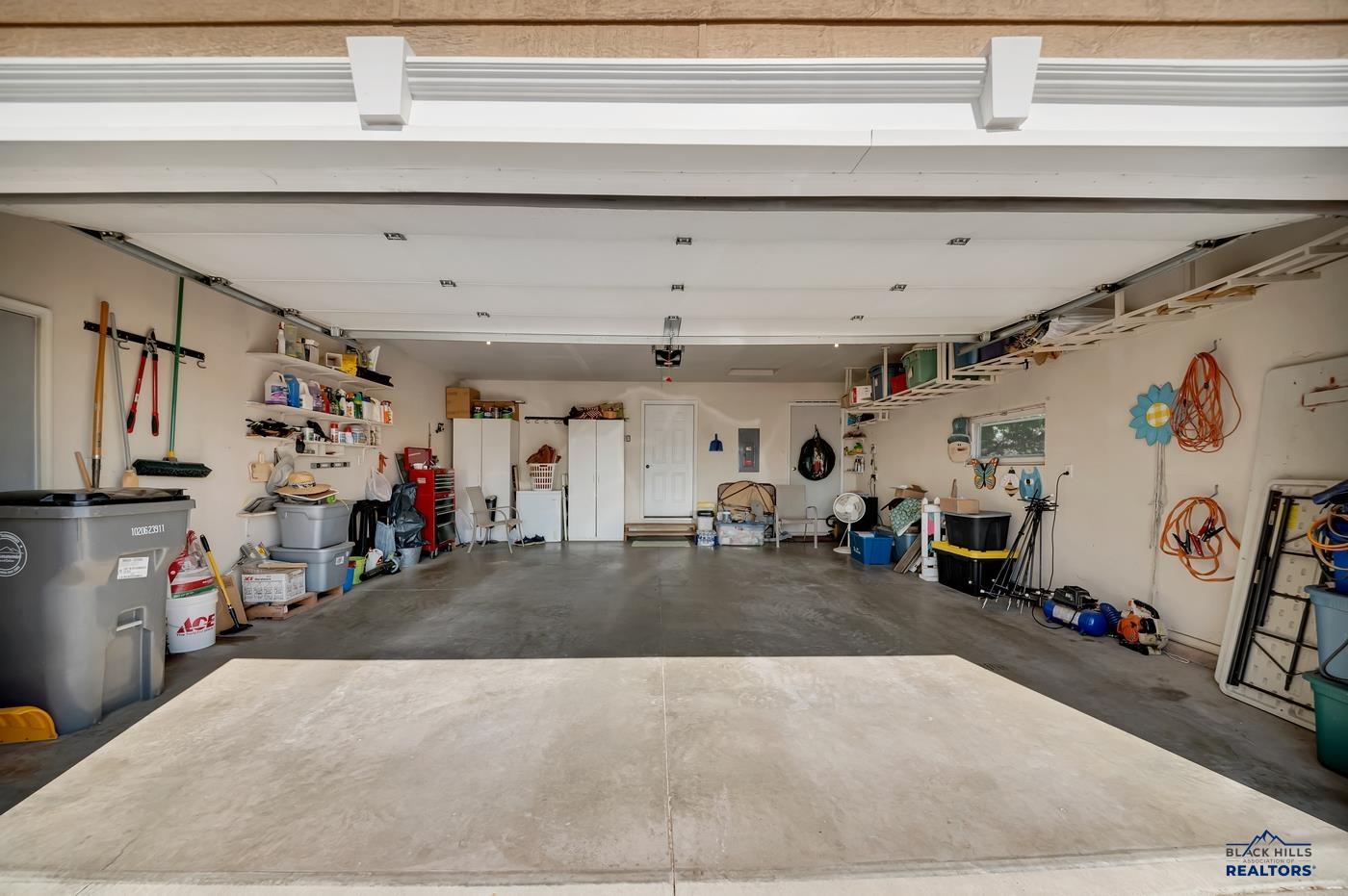 6980 LEISURE LN