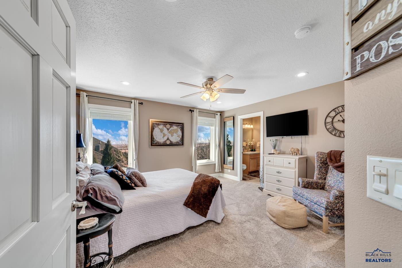 3937 CITY VIEW DR