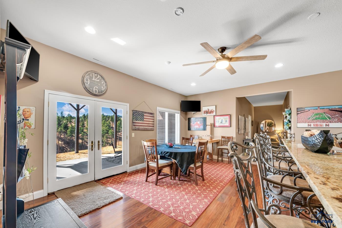 3937 CITY VIEW DR