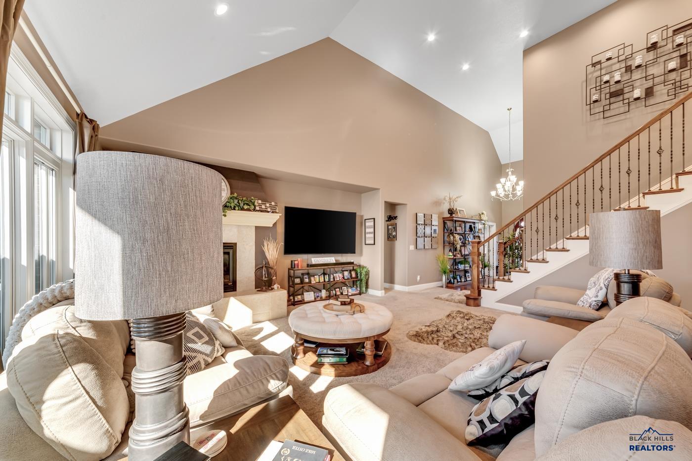 3937 CITY VIEW DR
