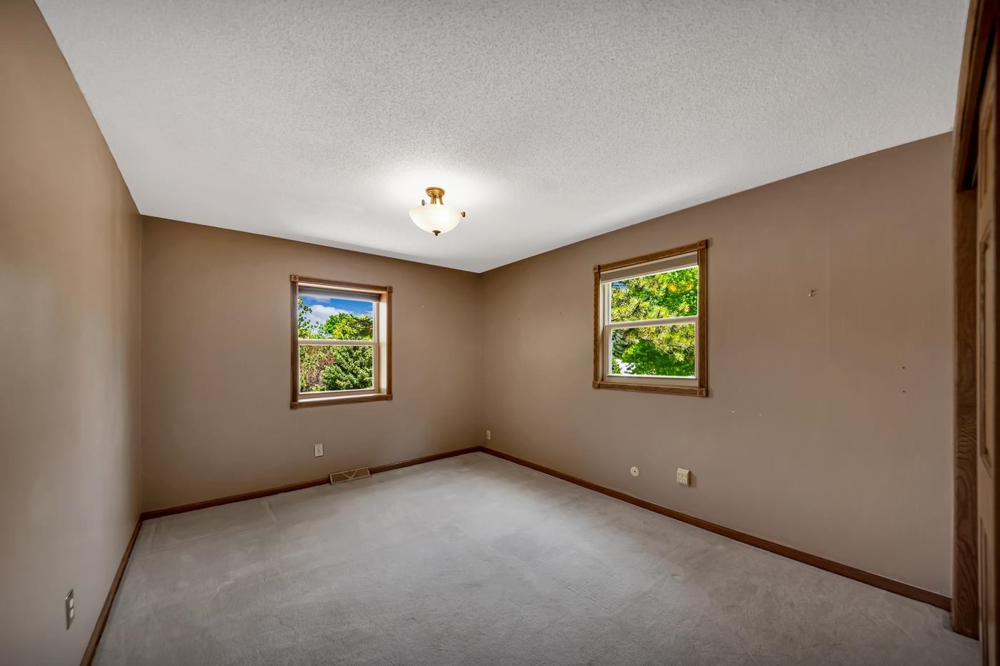 4801 Steamboat Circle