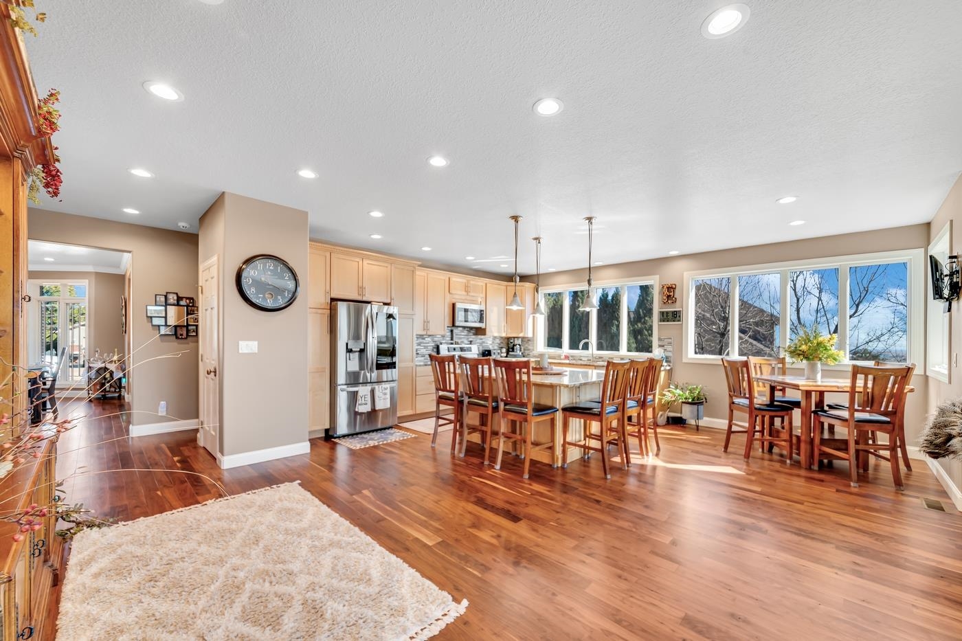 3937 City View Drive