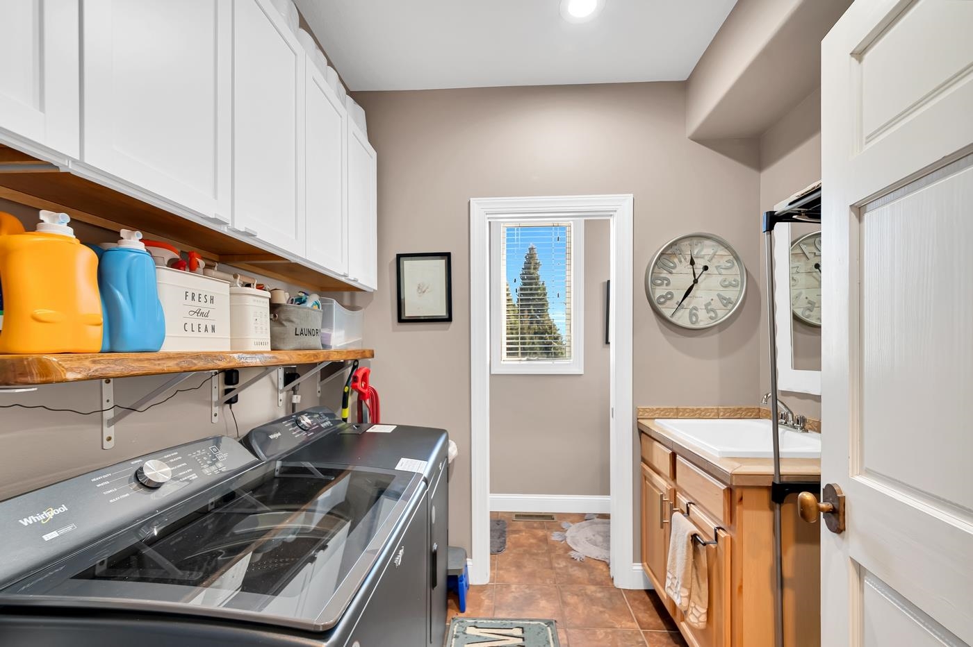 3937 City View Drive