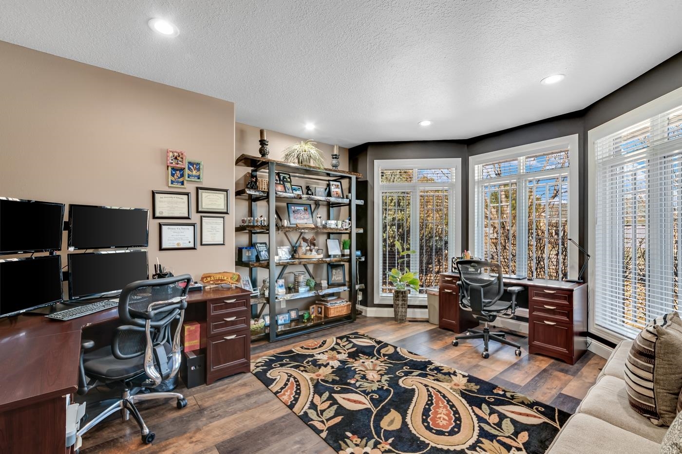 3937 City View Drive