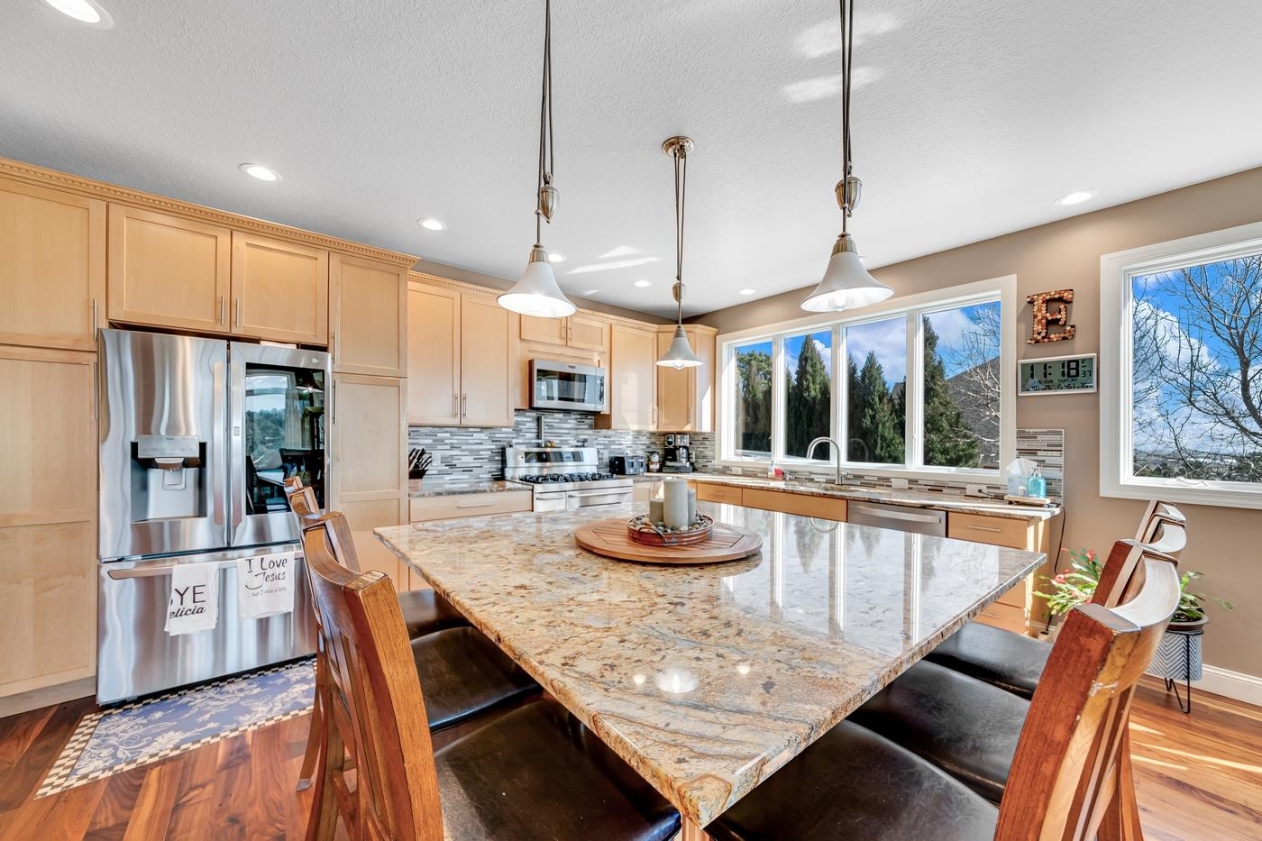 3937 City View Drive