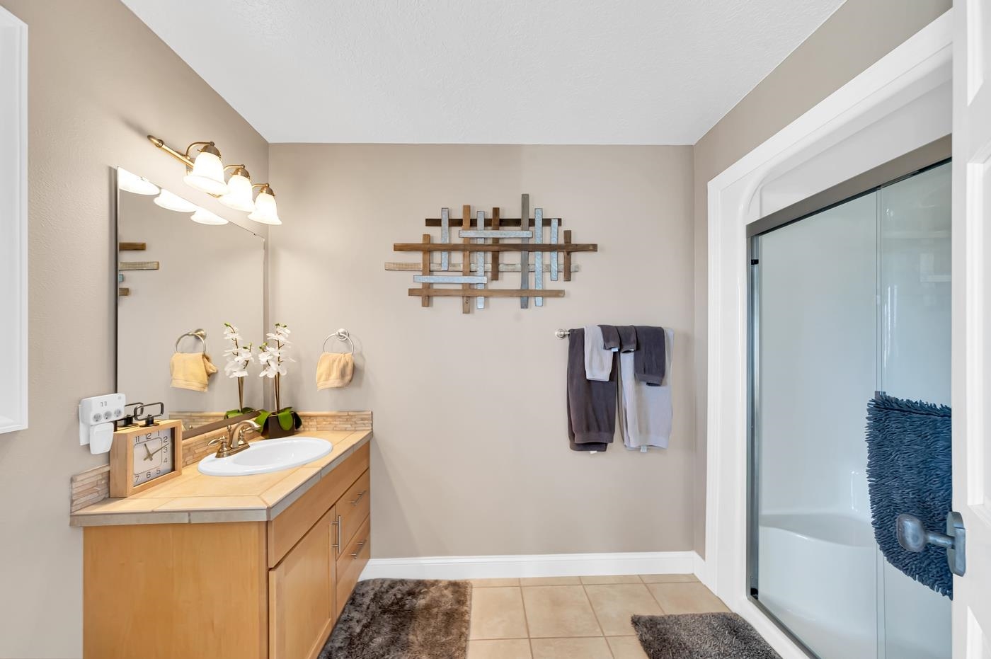 3937 City View Drive