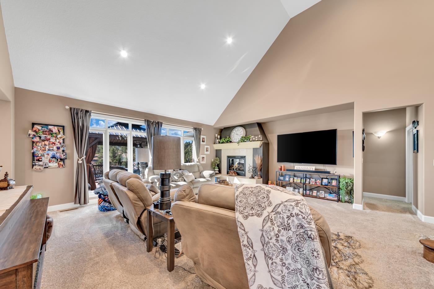 3937 City View Drive