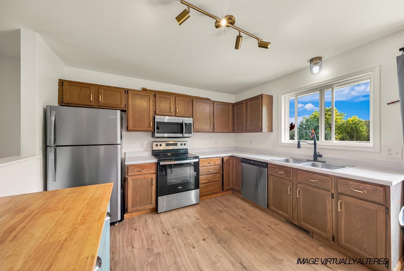 4511 Steamboat Circle