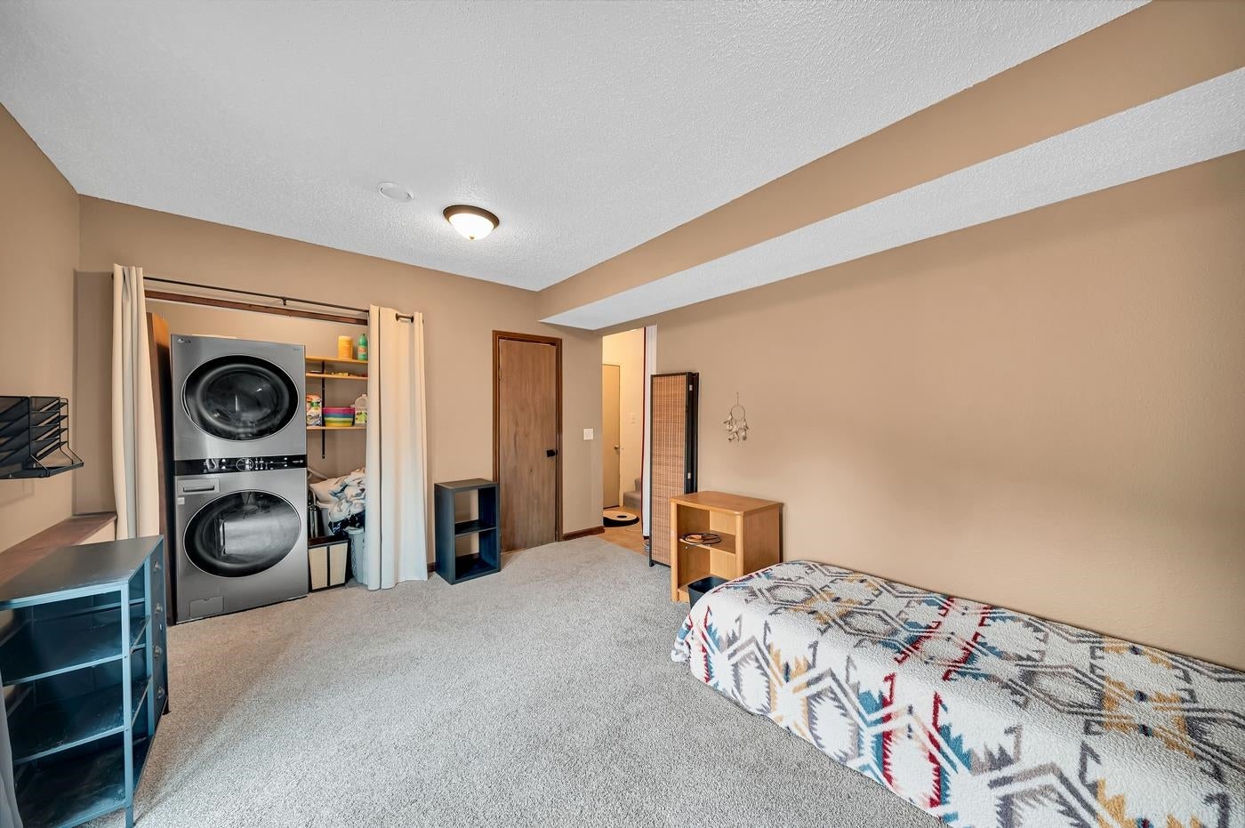 4511 Steamboat Circle