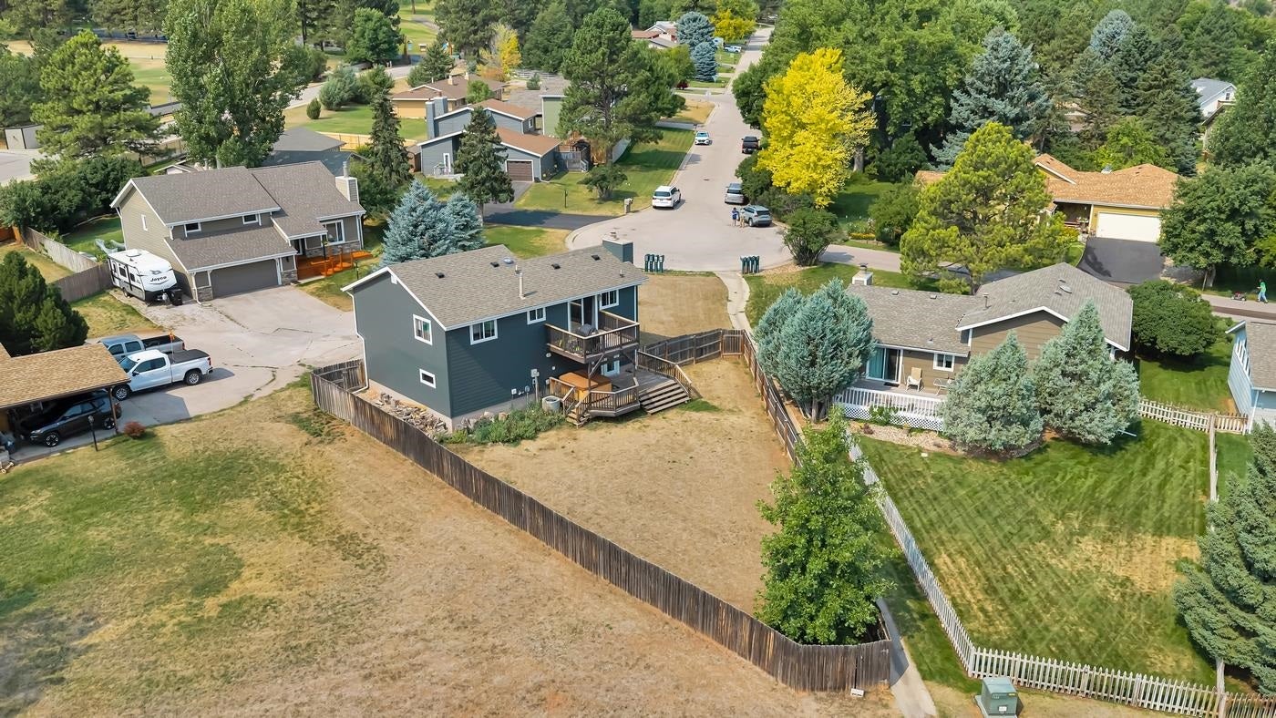 4511 Steamboat Circle