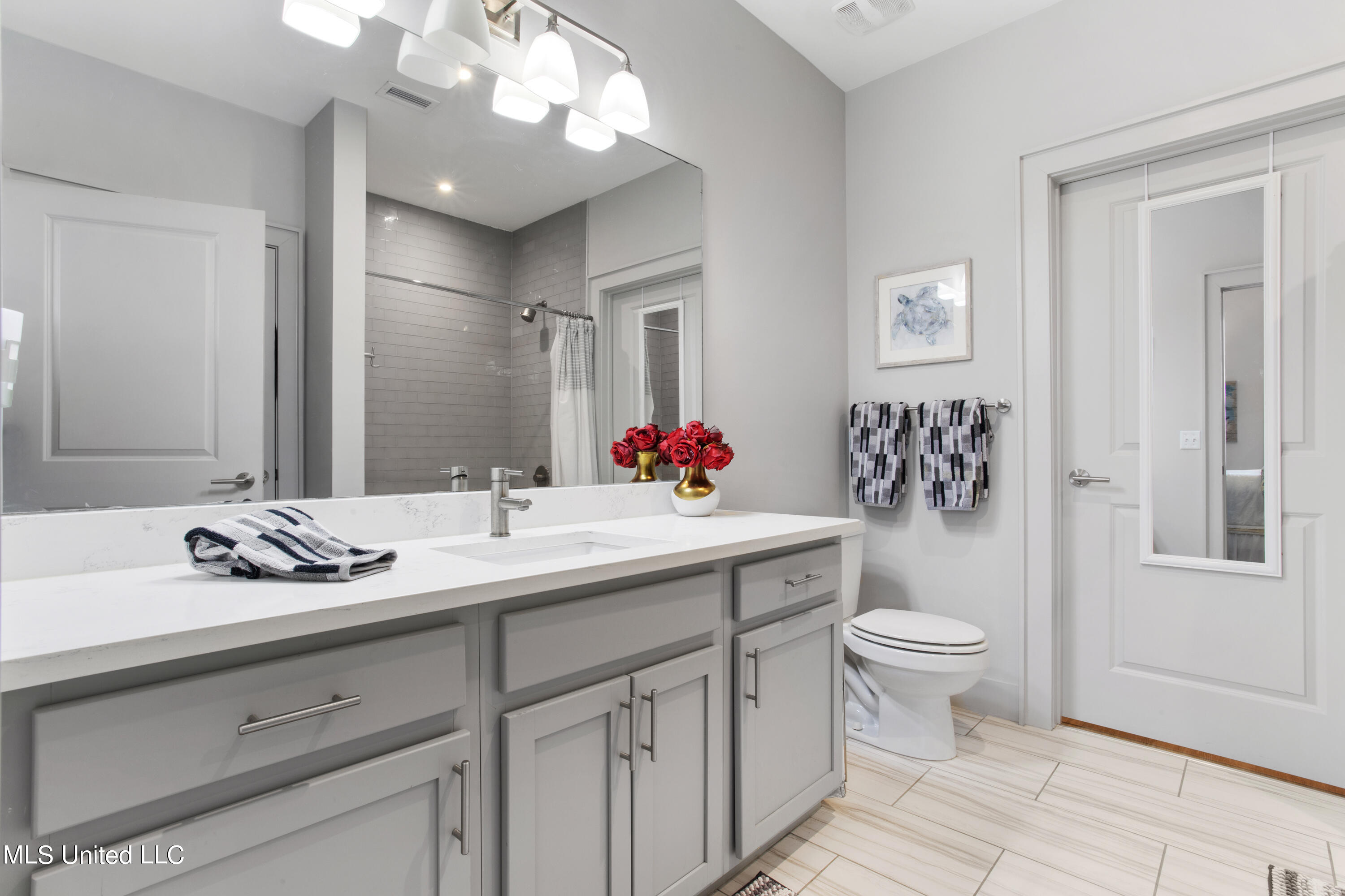 2501 Bienville Boulevard, 322