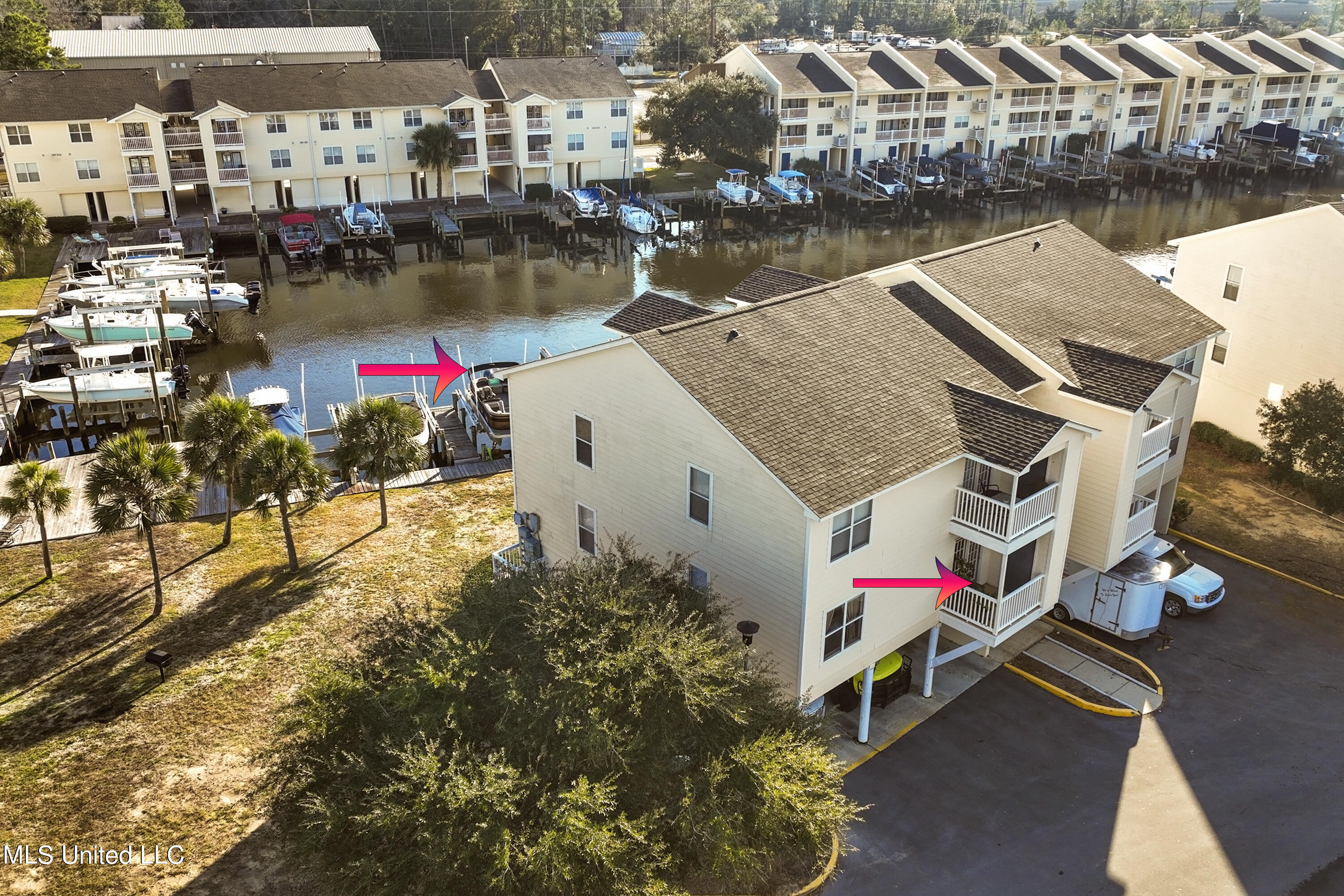 2421 Beachview Drive, E01