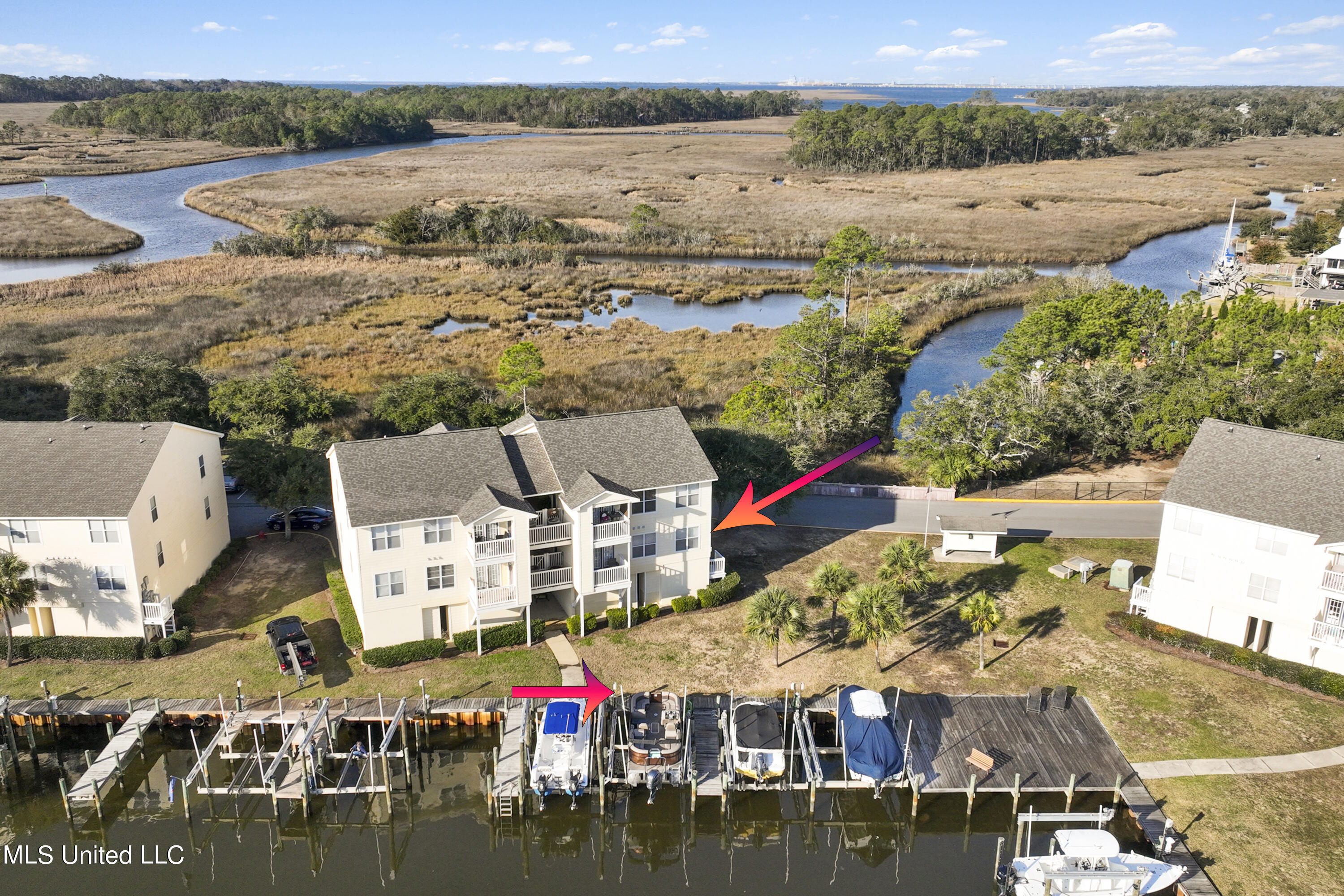 2421 Beachview Drive, E01