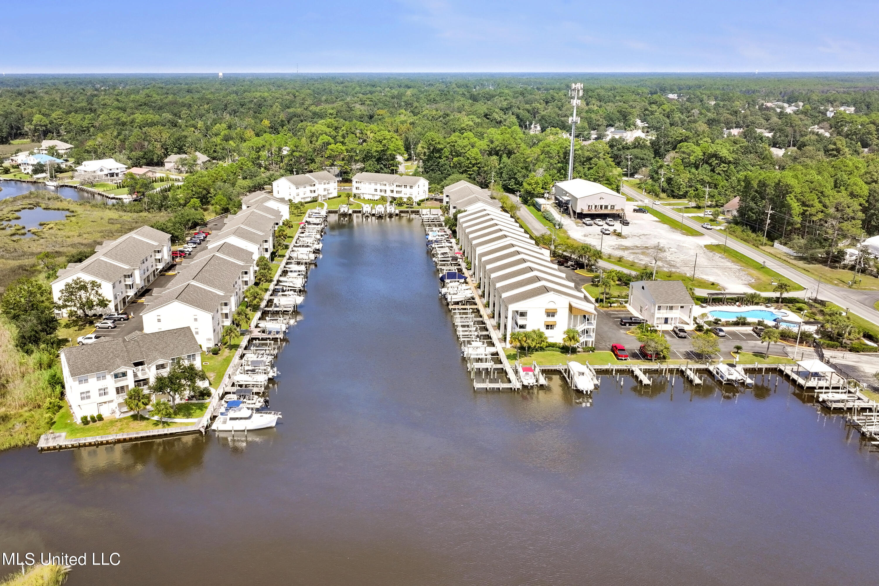 2421 Beachview Drive, E01