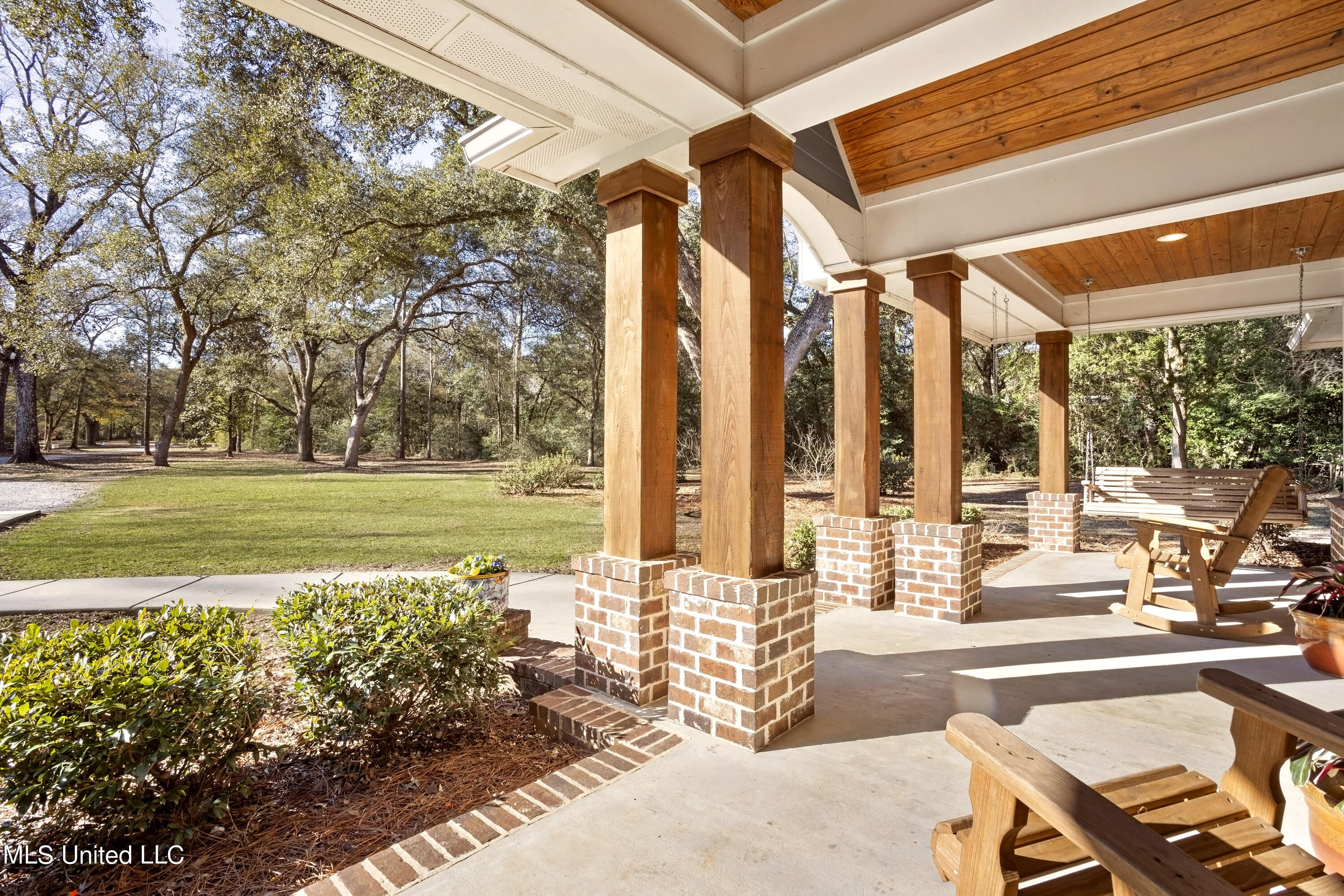 19319 N Park Ridge Drive