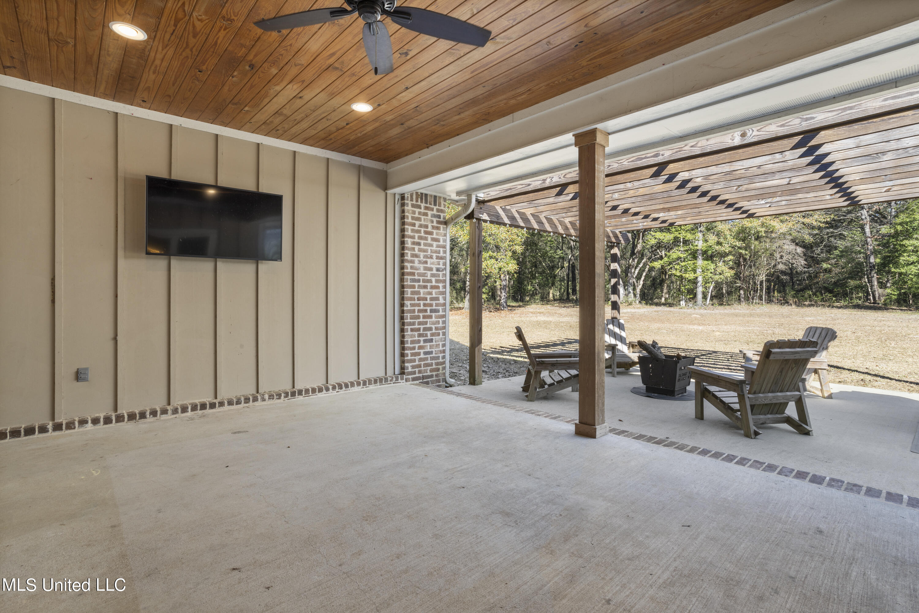 19319 N Park Ridge Drive