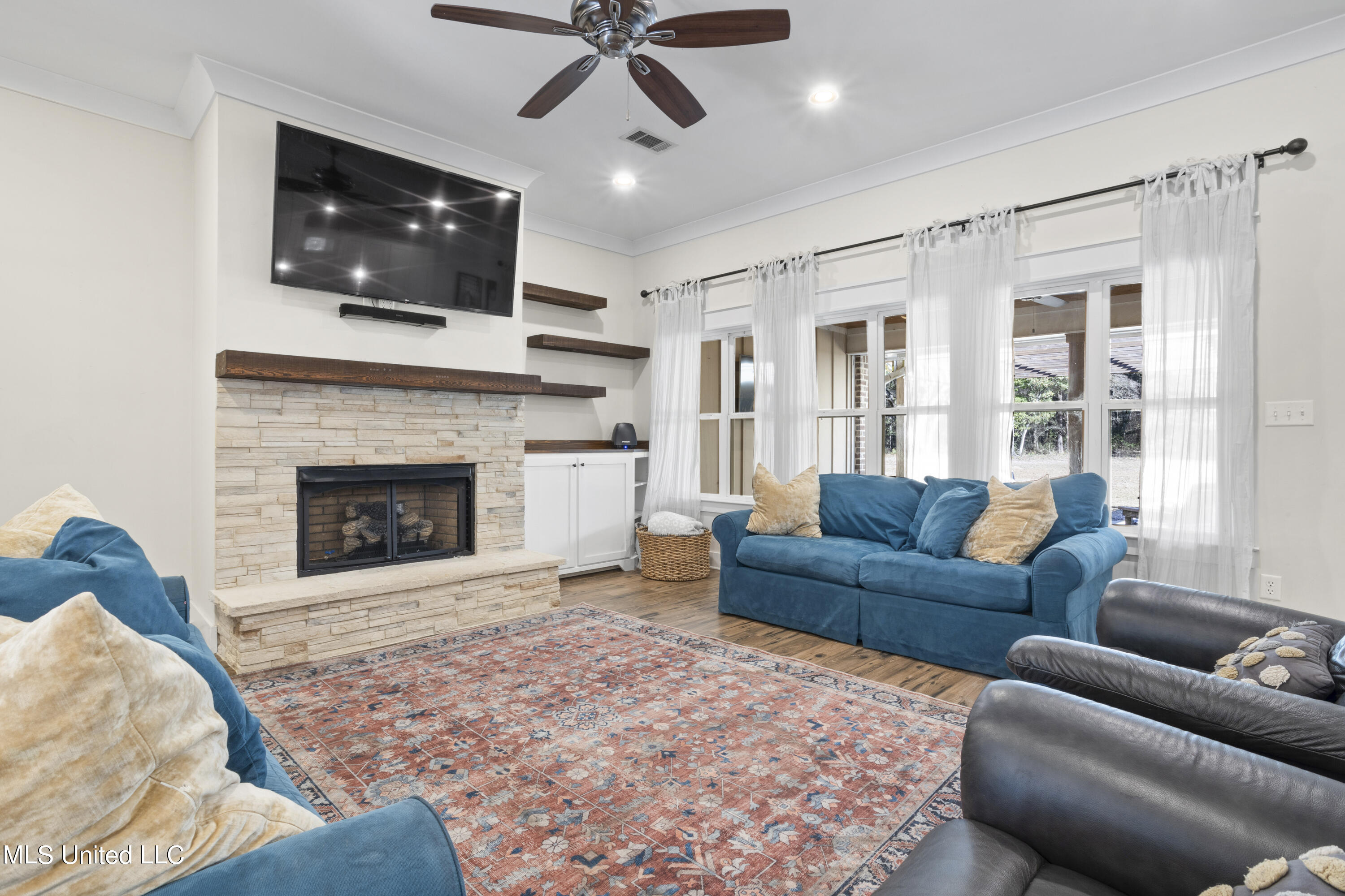 19319 N Park Ridge Drive