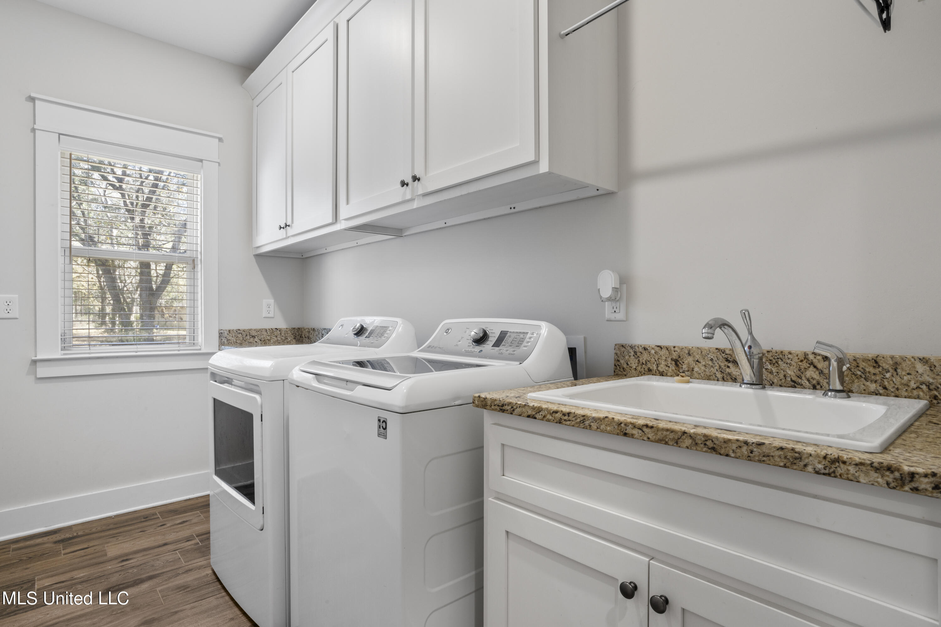 19319 N Park Ridge Drive