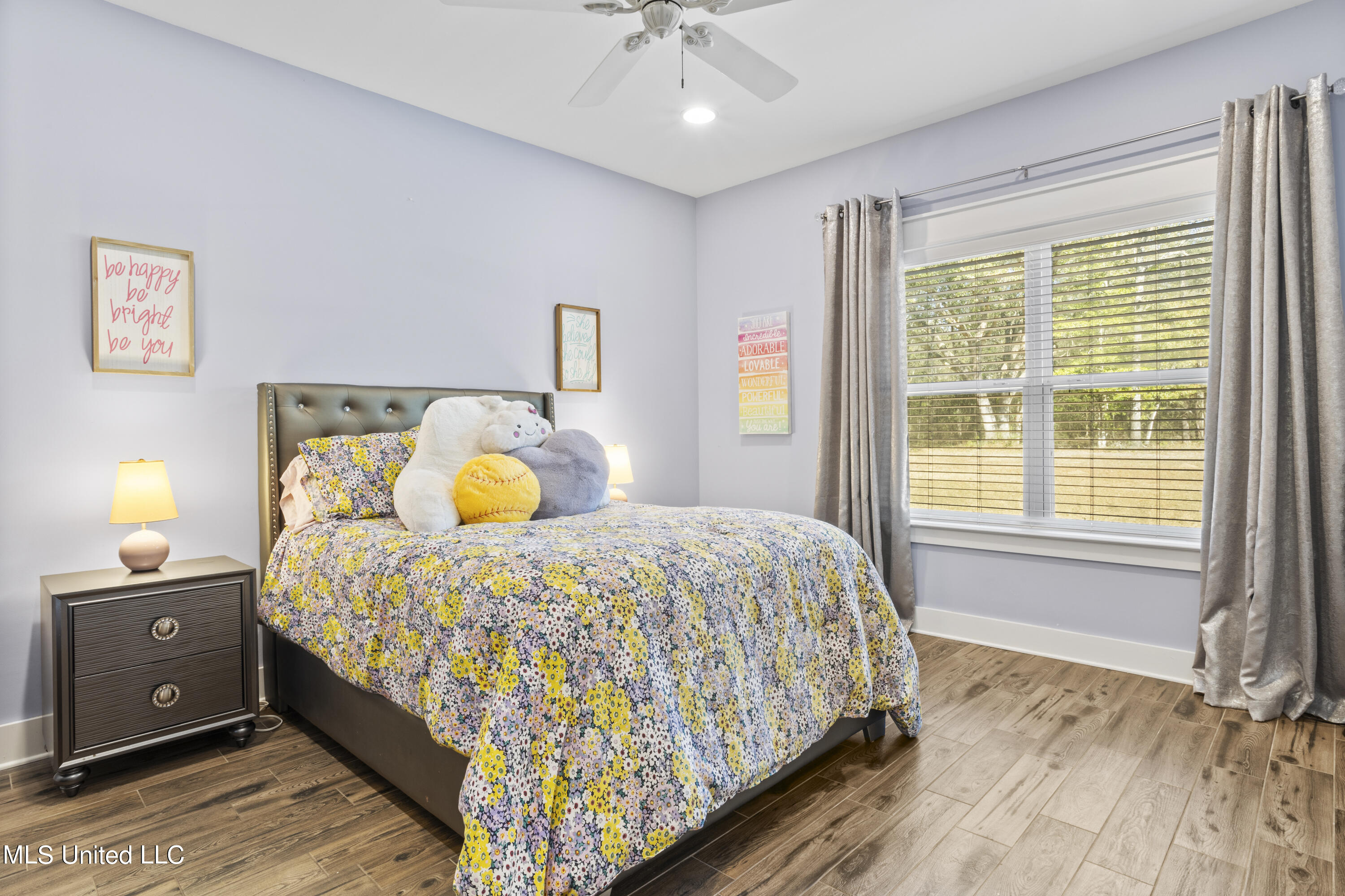 19319 N Park Ridge Drive