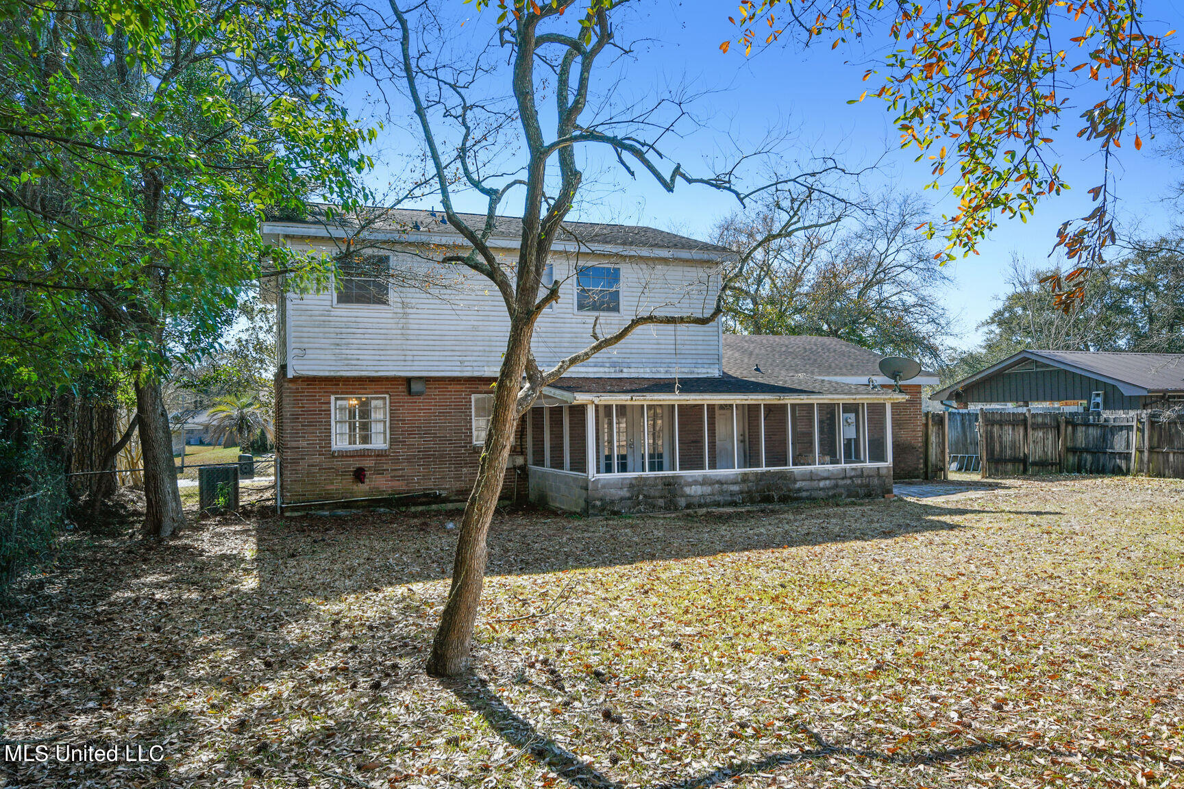 5507 Orleans Circle