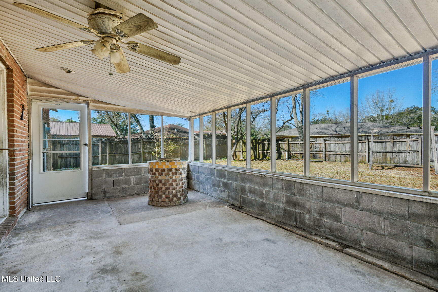5507 Orleans Circle