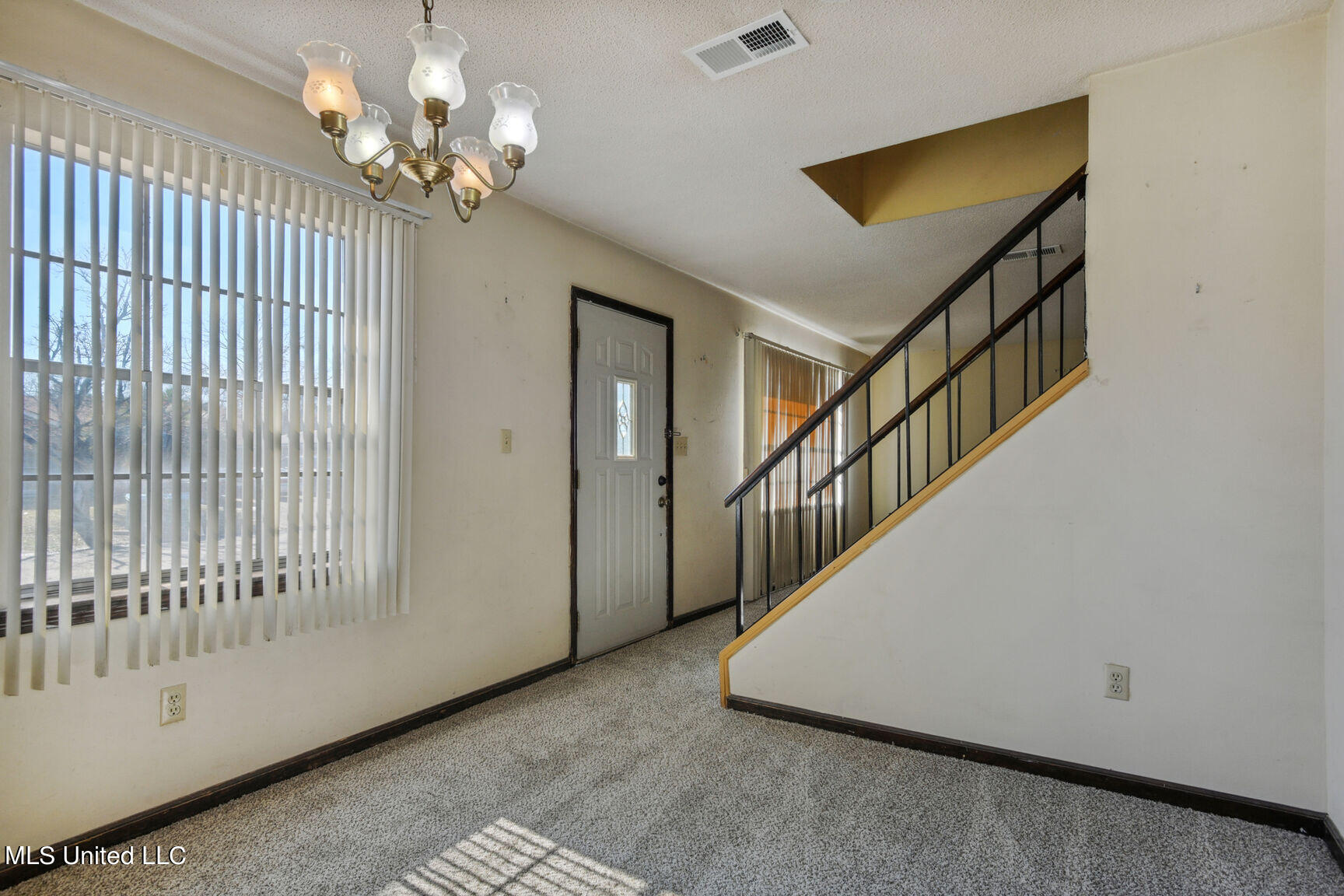 5507 Orleans Circle