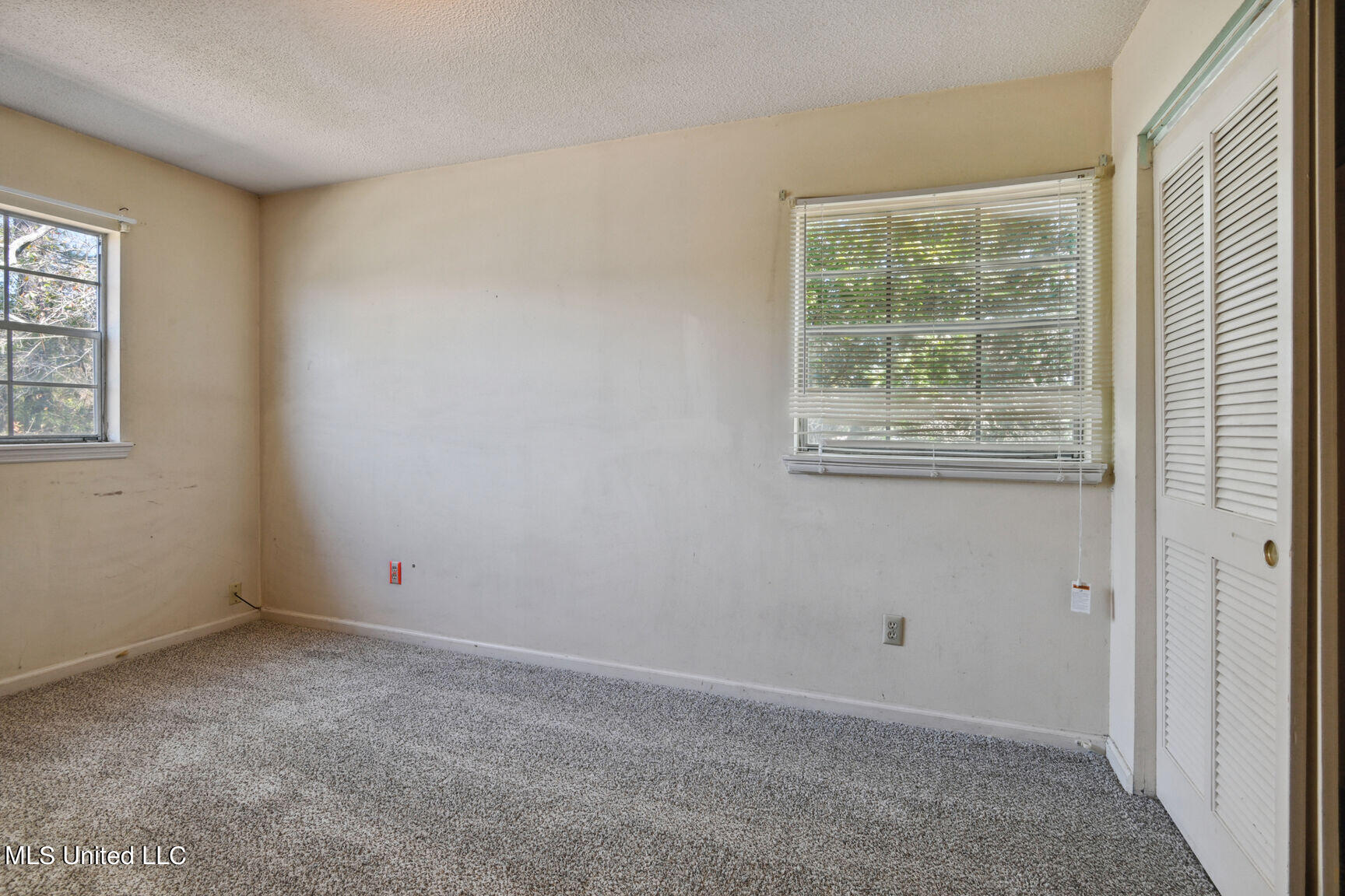 5507 Orleans Circle