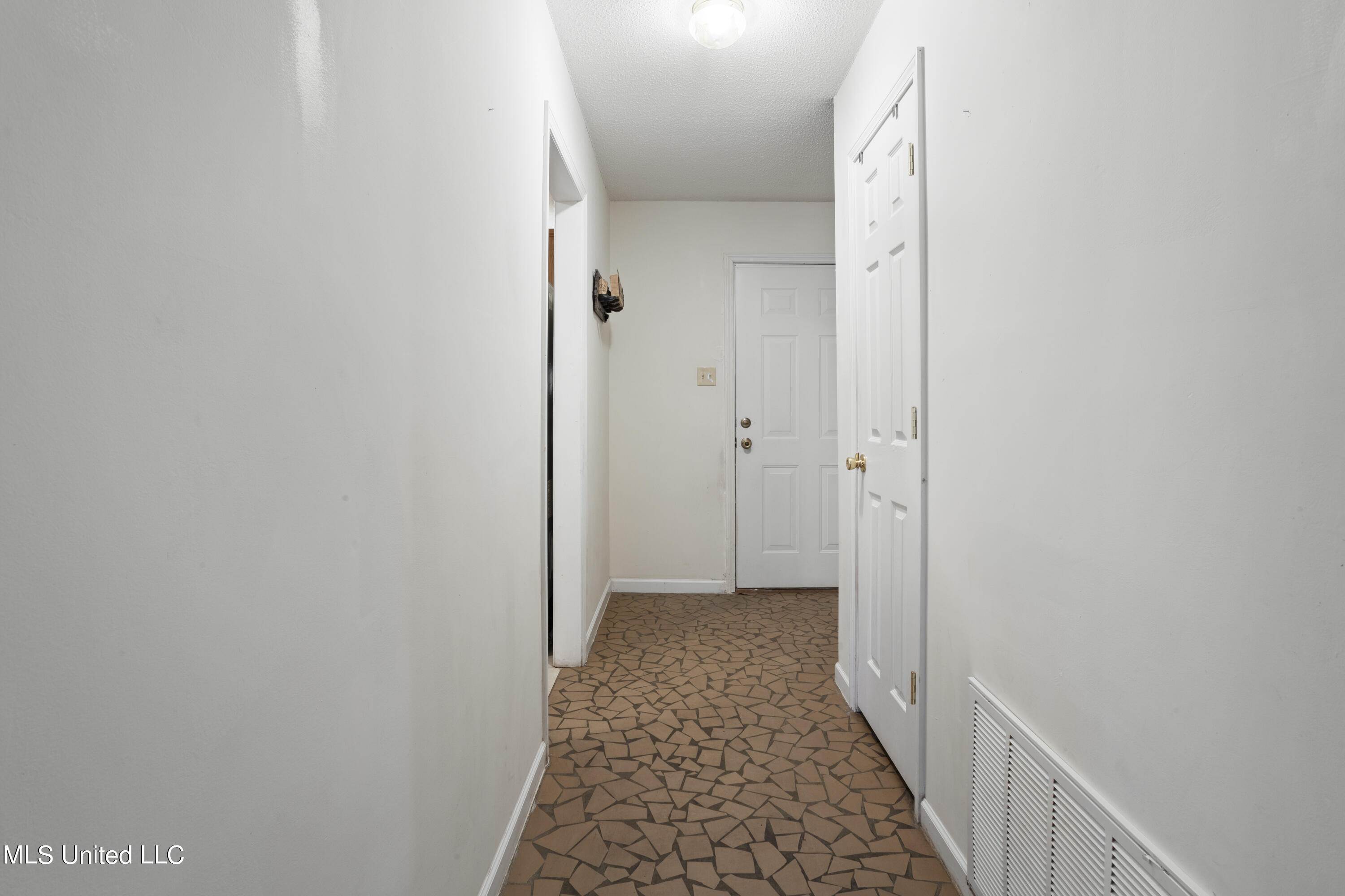 105 Braeburn Drive