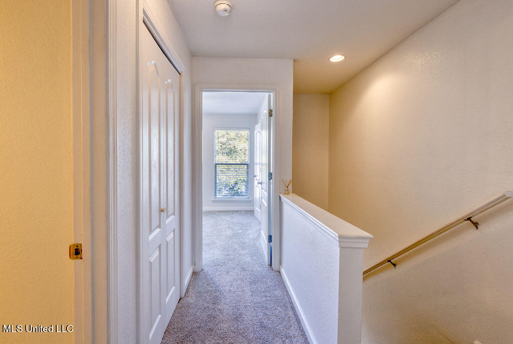 3230 Cumberland Road, 6