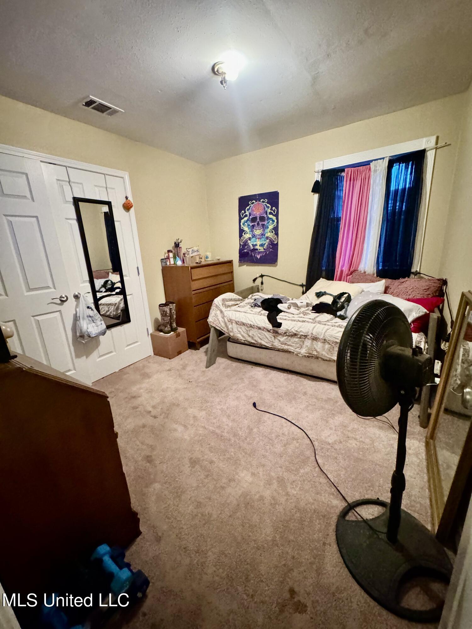 218 Hunter Drive