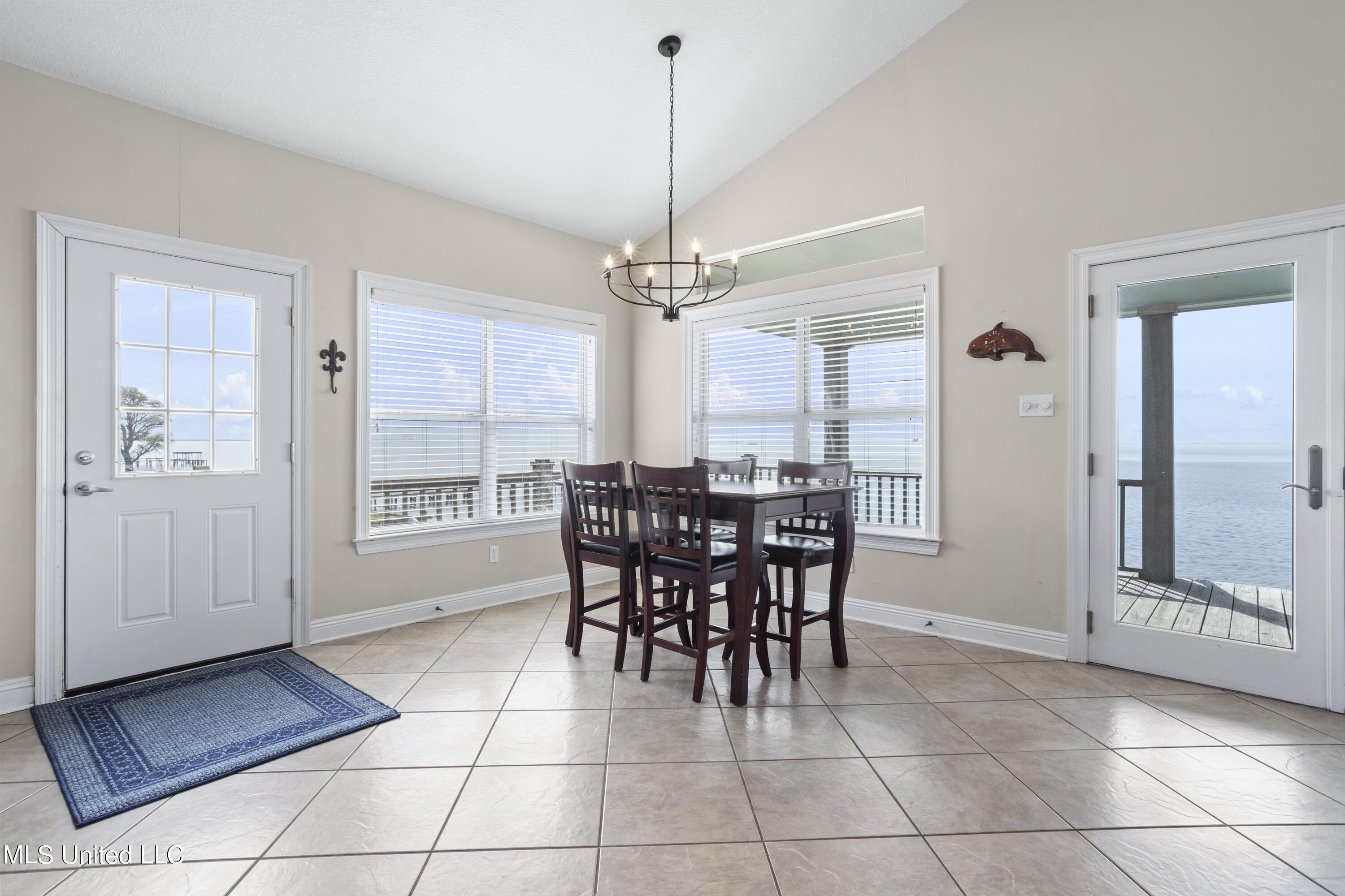 5127 E Belle Fontaine Road