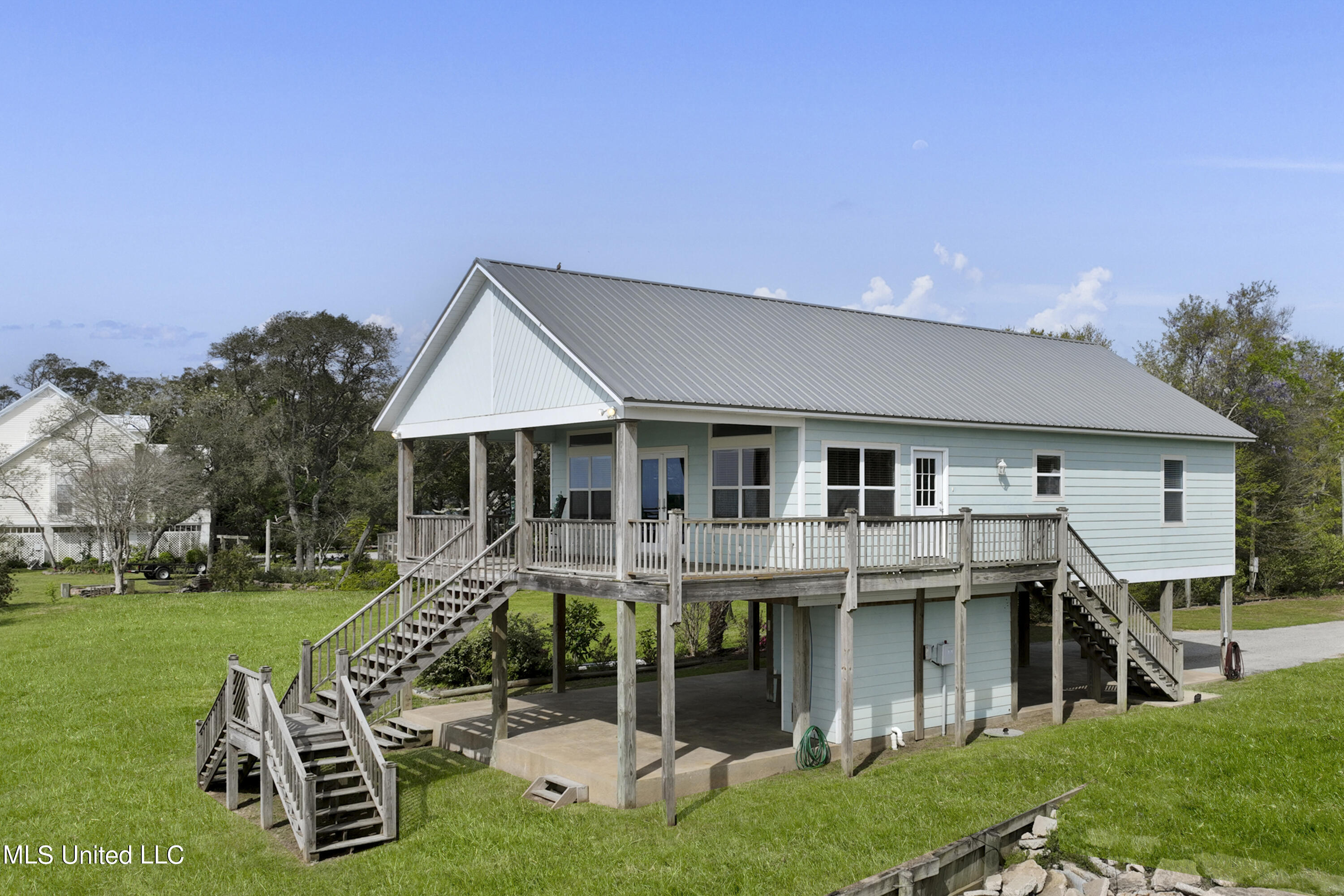 5127 E Belle Fontaine Road