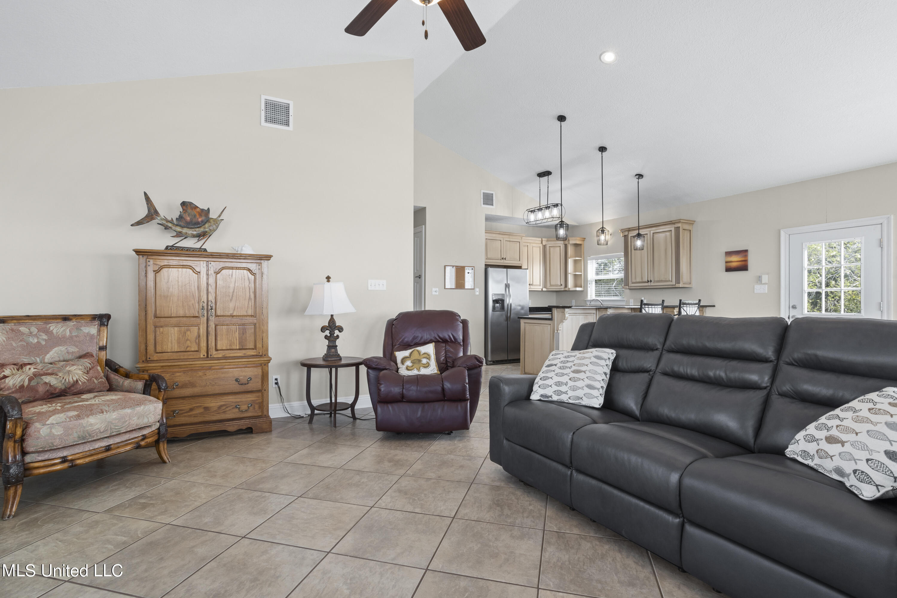 5127 E Belle Fontaine Road