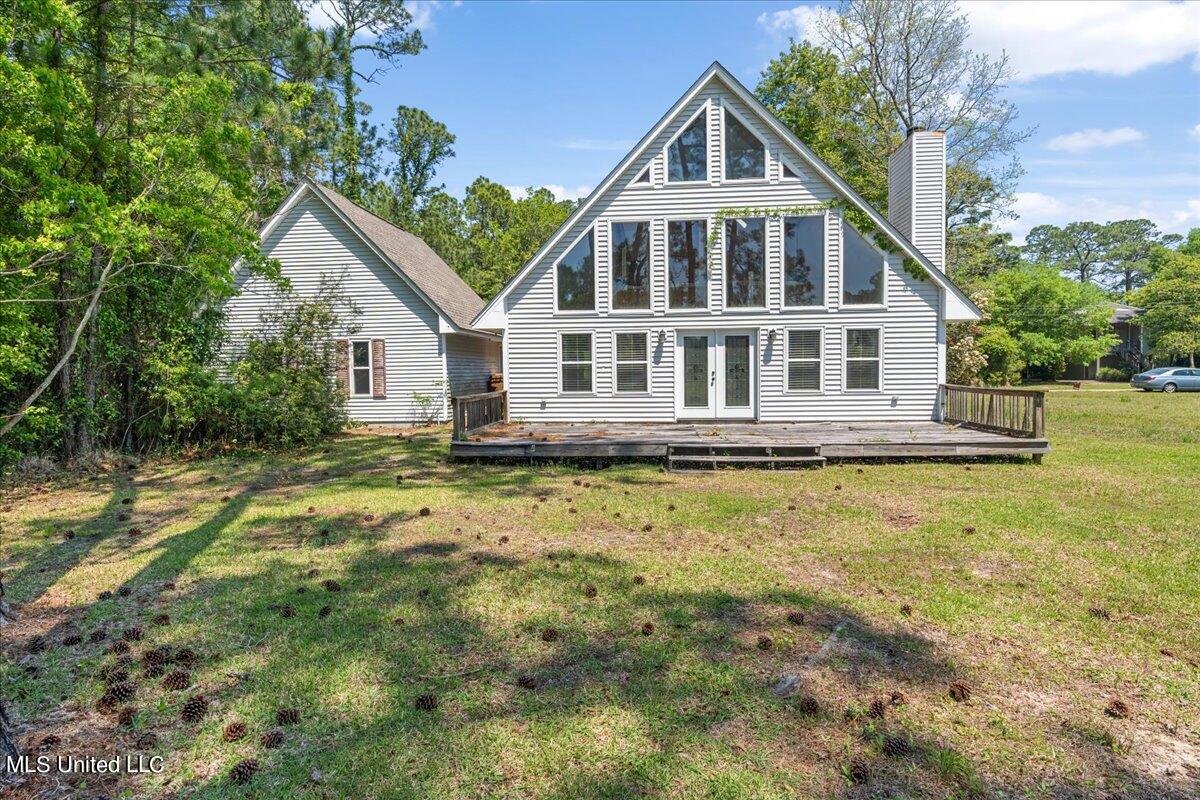 125 Country Club Drive