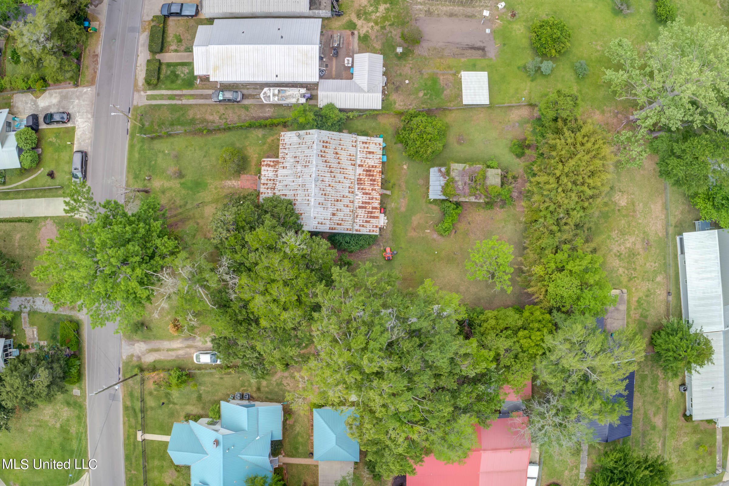 1203 Calhoun Street