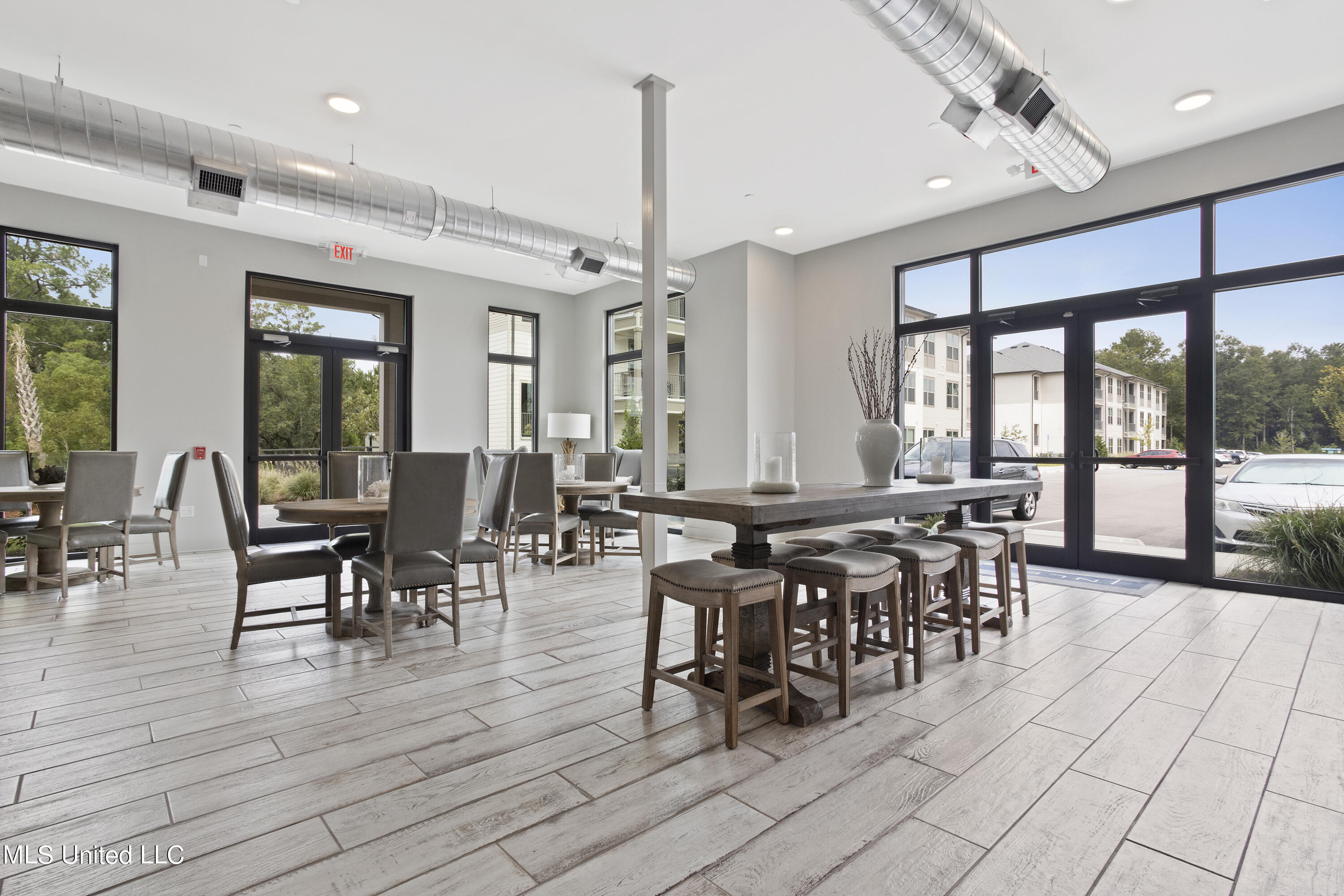 2501 Bienville Boulevard, Unit #413